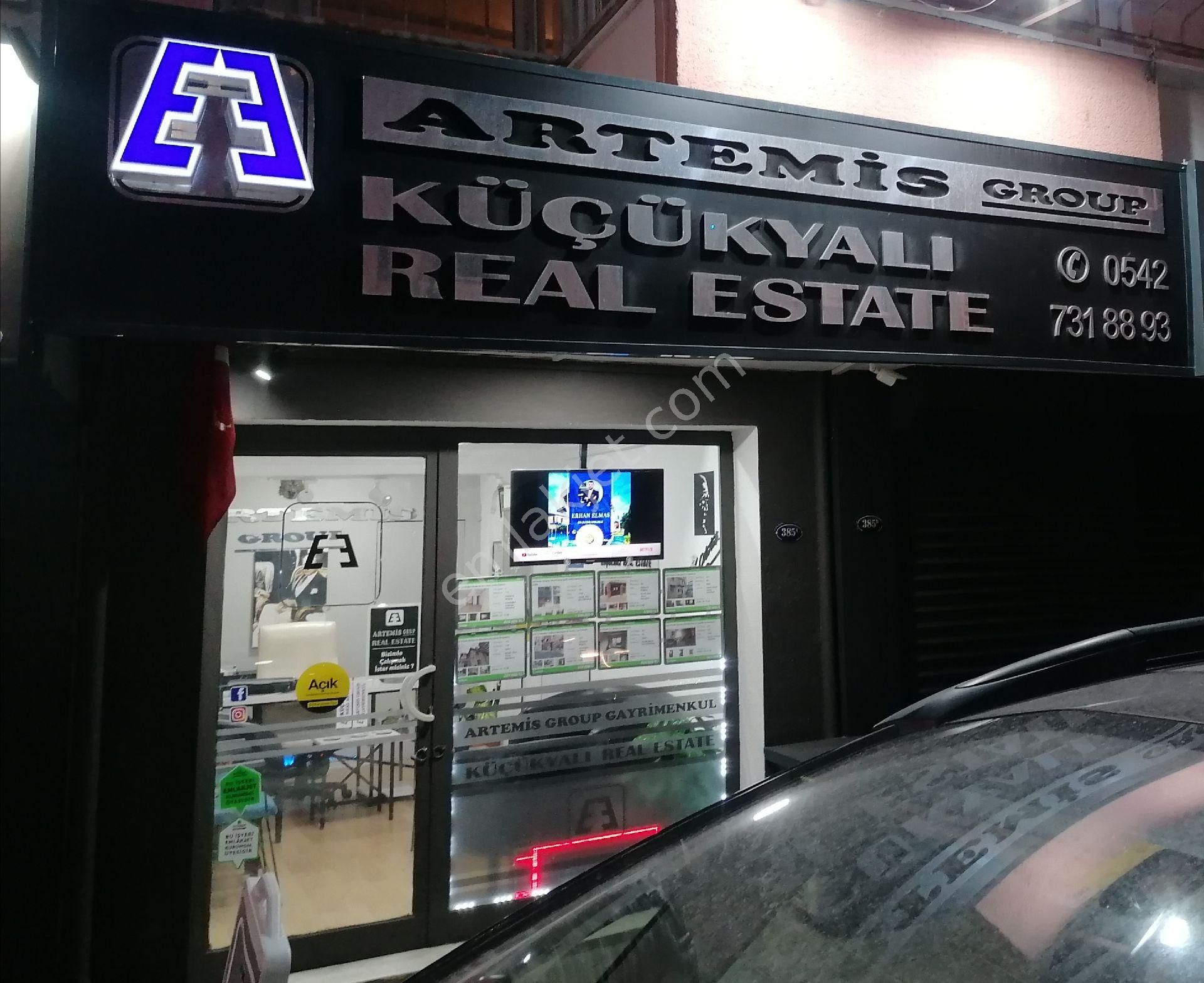 Emlakçıdan İzmir Konak Kemal Reis Mahallesi 2+1 Kiralık Daire 3.500 TL