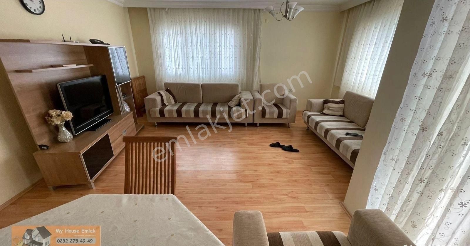 Emlakçıdan İzmir Buca Buca Koop. Mahallesi 3+1 Kiralık Daire 5.300 TL