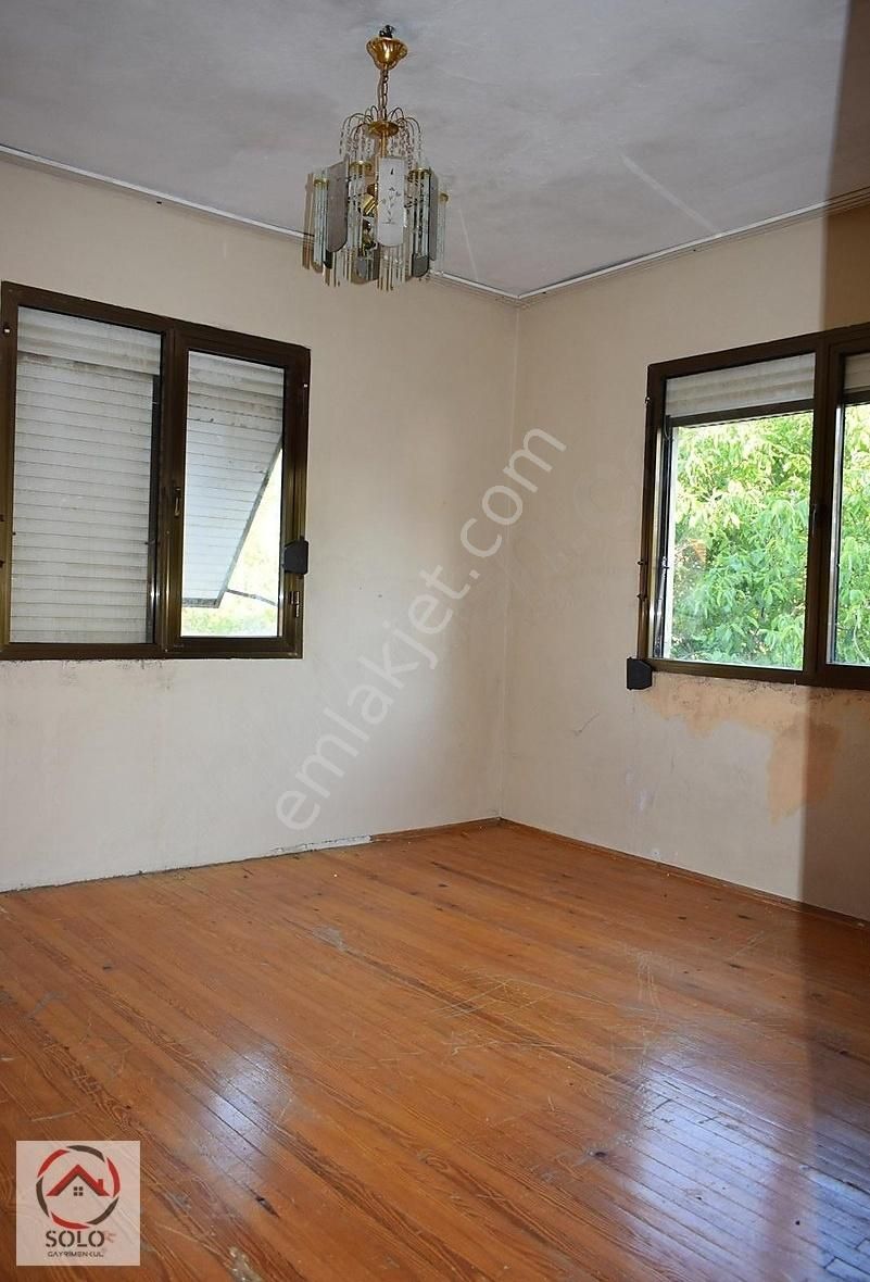 Emlakçıdan İzmir Güzelbahçe Çamlı Mahallesi 3+1 Kiralık Daire 2.750 TL