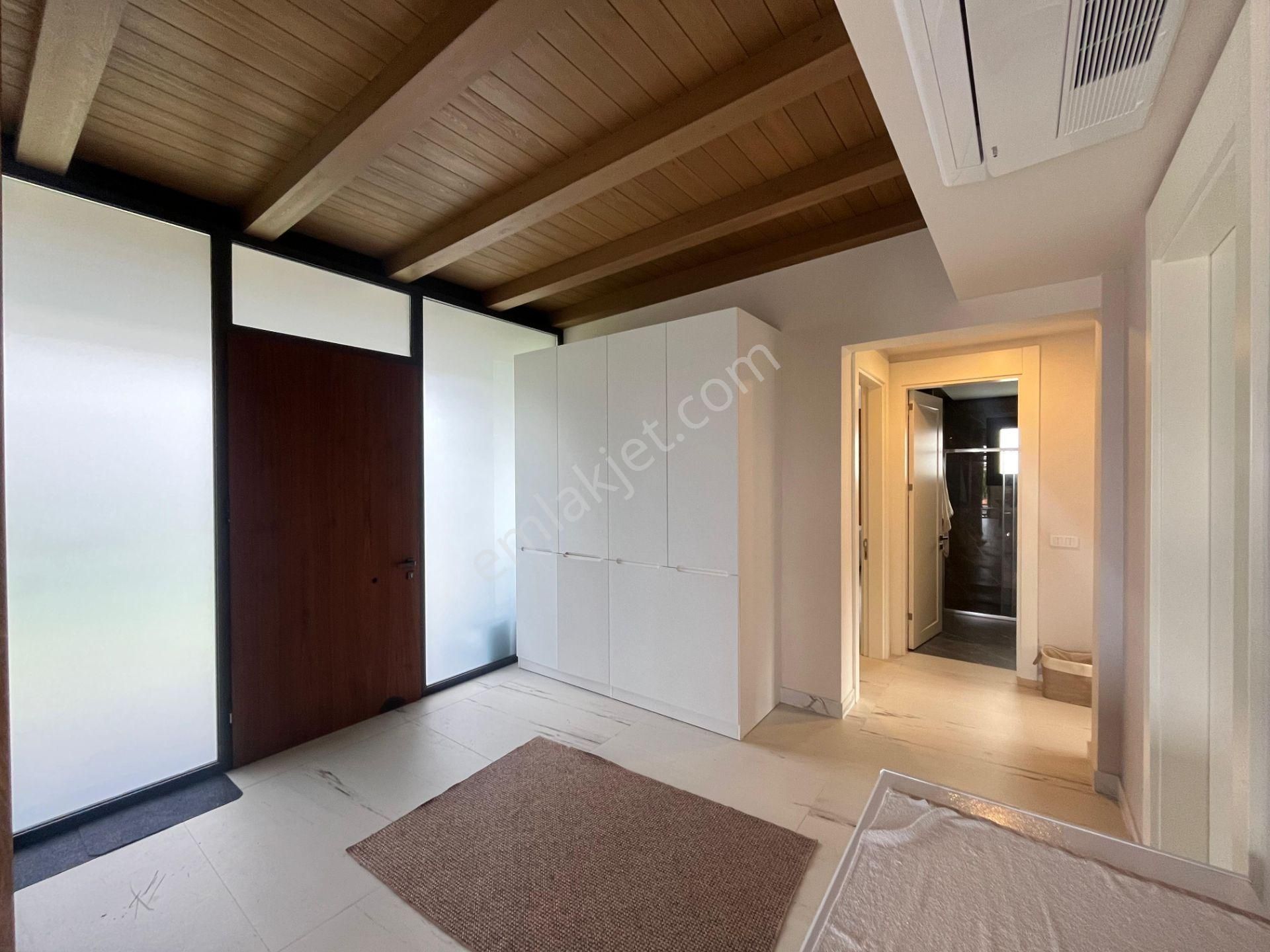 Gümüşlük'te Satılık Deniz Manzaralı Havuzlu Müstakil Villa - Görsel 11