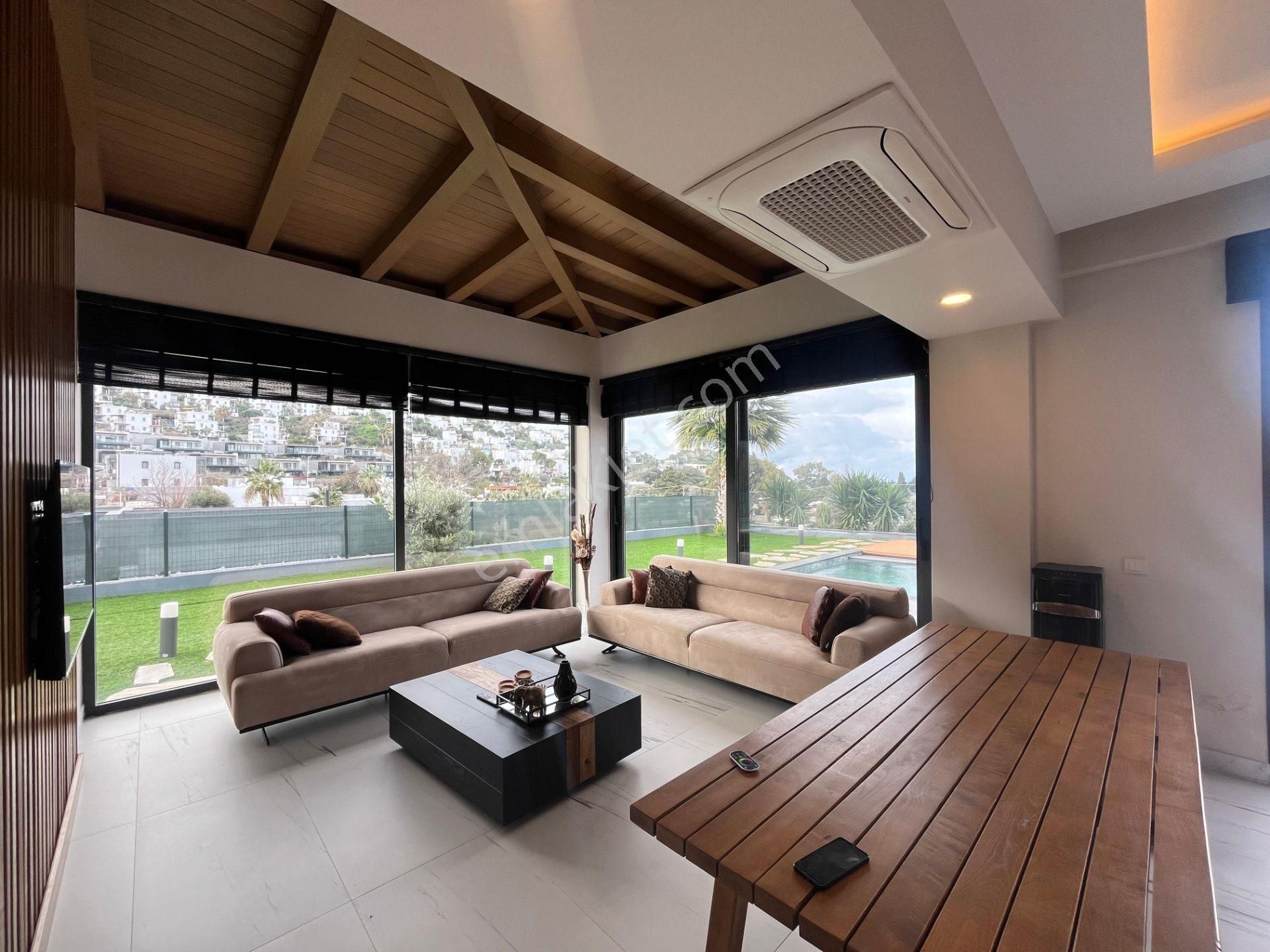 Gümüşlük'te Satılık Deniz Manzaralı Havuzlu Müstakil Villa - Görsel 13