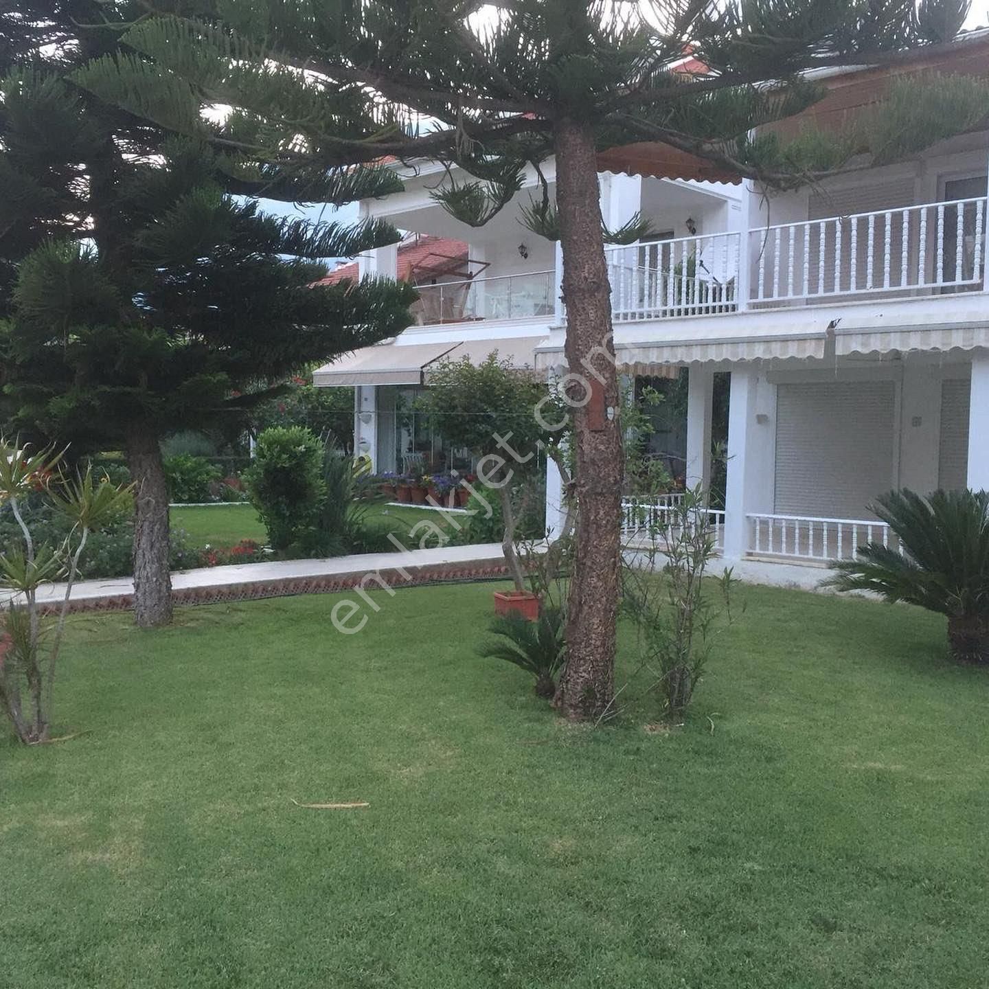 Nyc Gayrimekul Den Kemer Merkez De Denize Sıfır Satılık Villa - Görsel 3