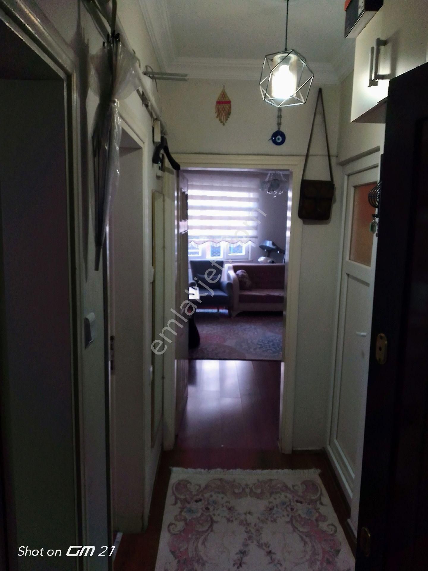 Emlakçıdan İstanbul Sultangazi Esentepe Mahallesi 2+1 Satılık Daire 780