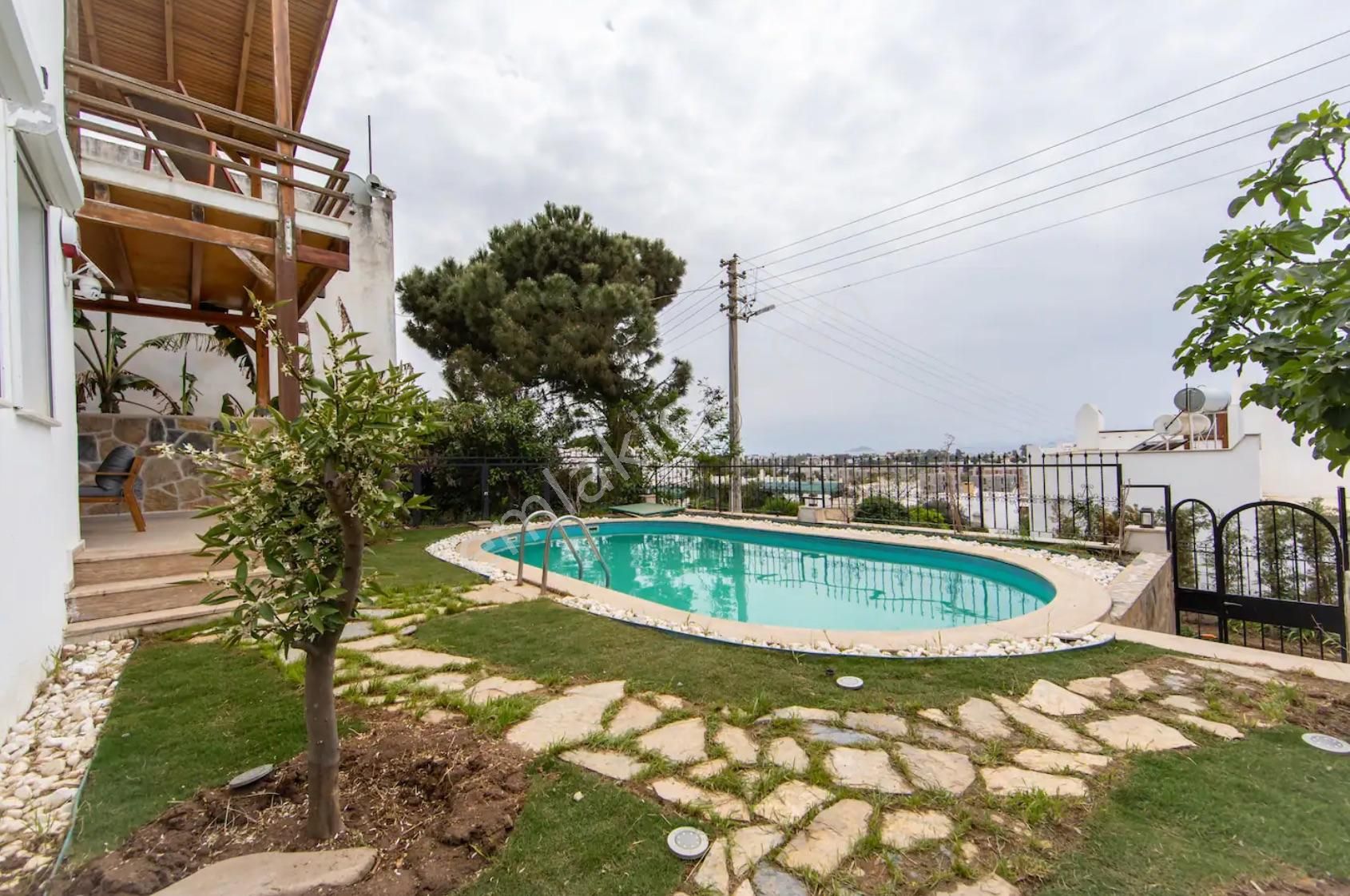 Sahibinden Muğla Bodrum Peksimet Mahallesi 3+1 Kiralık Daire 2.900 TL