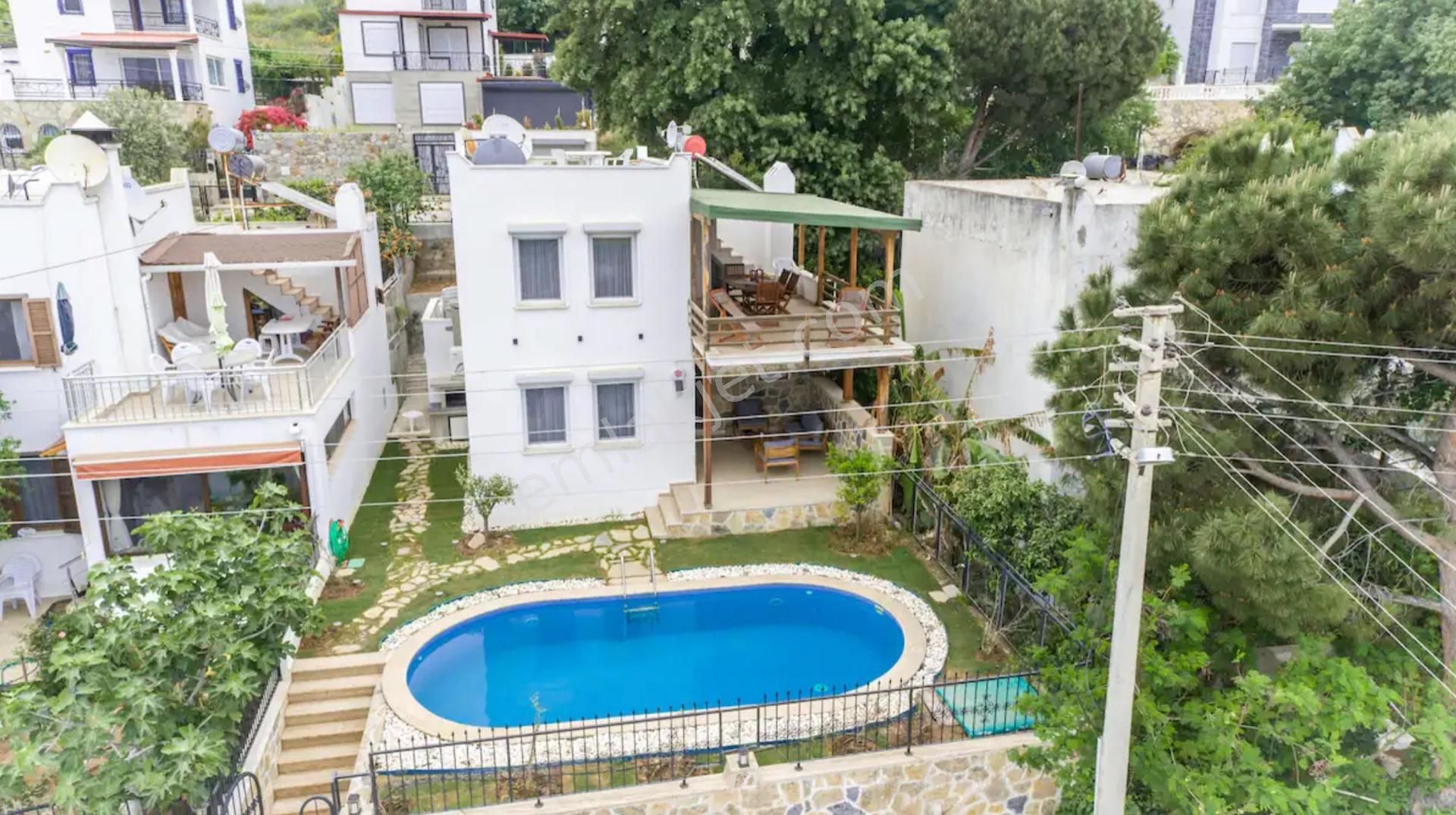 Sahibinden Muğla Bodrum Peksimet Mahallesi 3+1 Kiralık Daire 2.900 TL