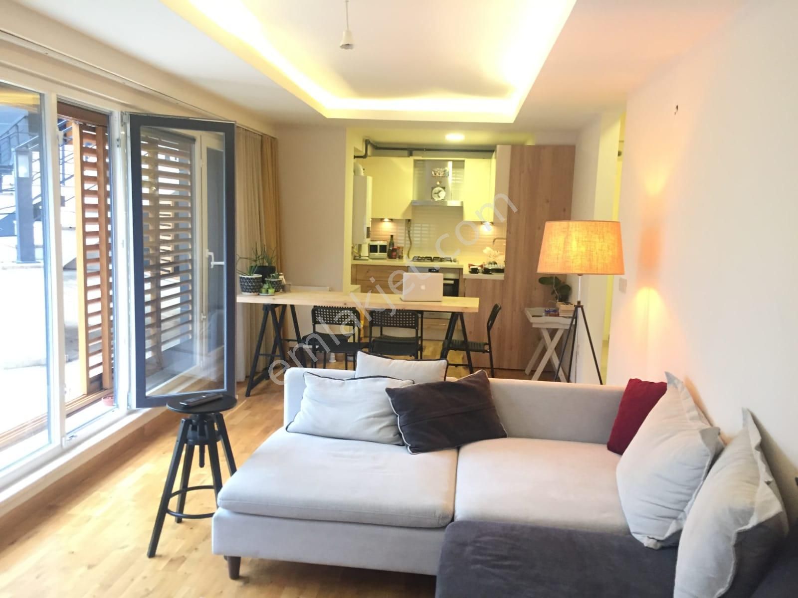 Emlakçıdan İstanbul Zeytinburnu Beştelsiz Mahallesi 1 Oda Günlük