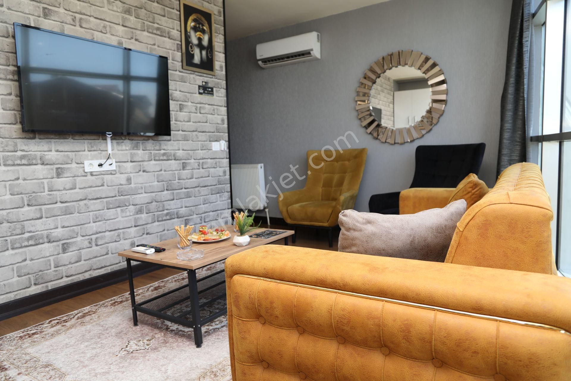 Emlakçıdan İstanbul Gaziosmanpaşa Karadeniz Mahallesi 1+1 Günlük