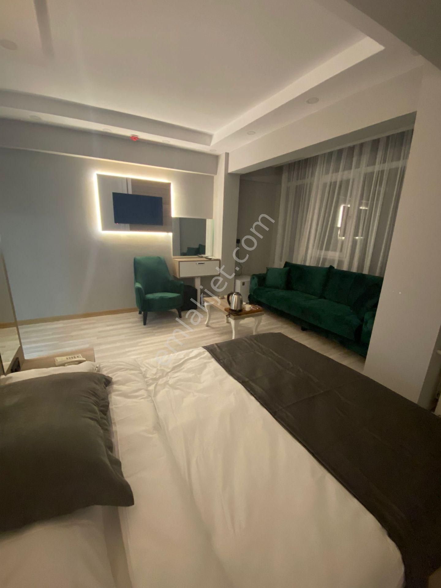 Emlakçıdan İstanbul Küçükçekmece Halkalı Merkez Mahallesi 1+1 Günlük