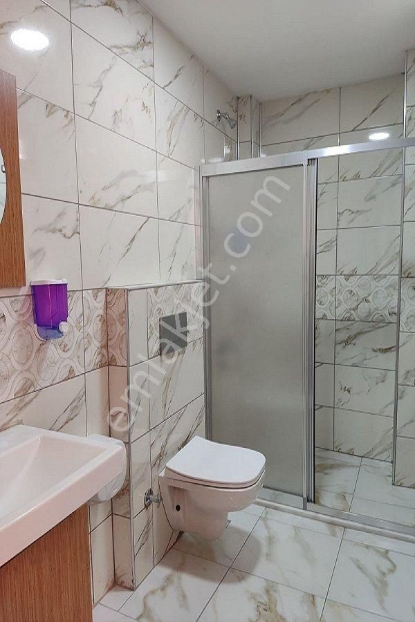 Emlakçıdan İstanbul Gaziosmanpaşa Karadeniz Mahallesi 1+1 Günlük