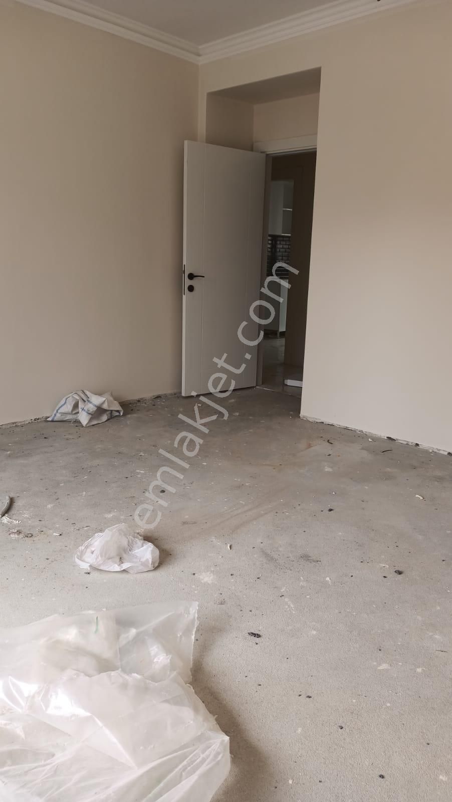 Emlakçıdan İstanbul Kartal Cumhuriyet Mahallesi 2+1 Kiralık Daire 7.000