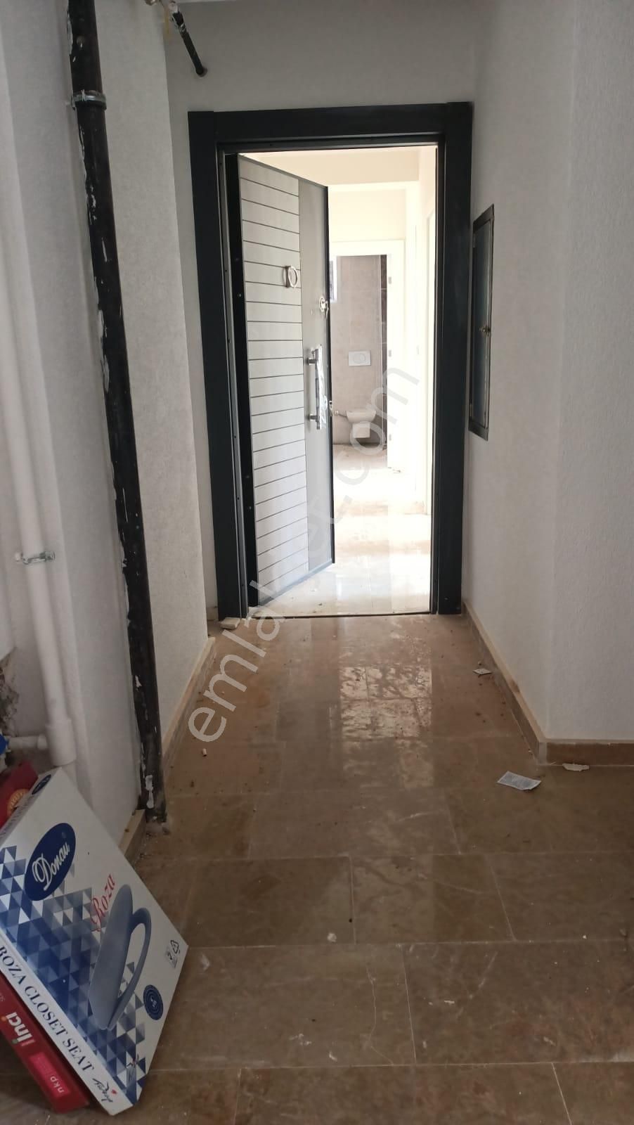 Emlakçıdan İstanbul Kartal Cumhuriyet Mahallesi 2+1 Kiralık Daire 7.000