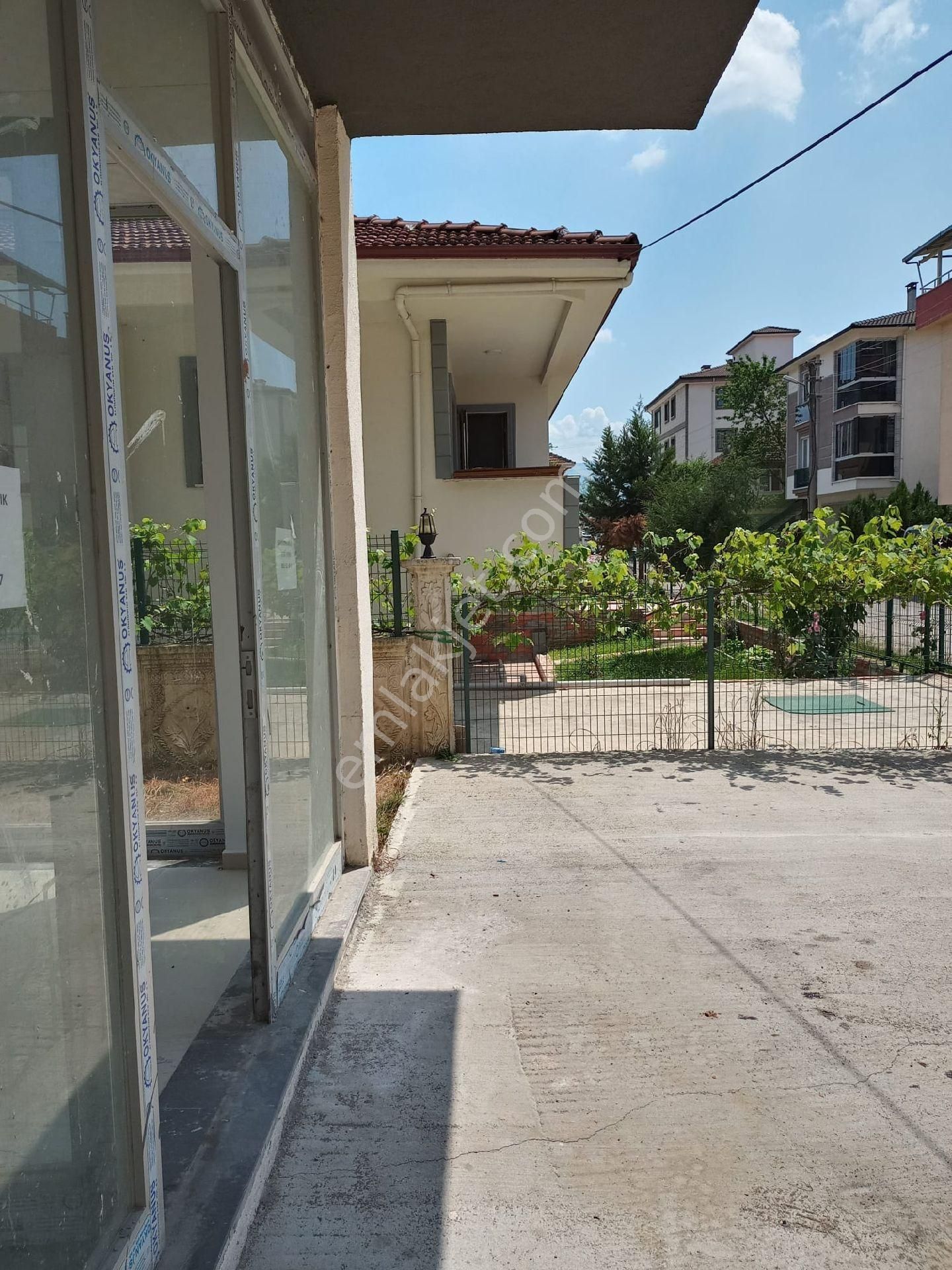 Düzce Merkez Aziziye Kiralık Dükkan & Mağaza HASTANE ACİL KARSISI KİRALIK DÜKKAN