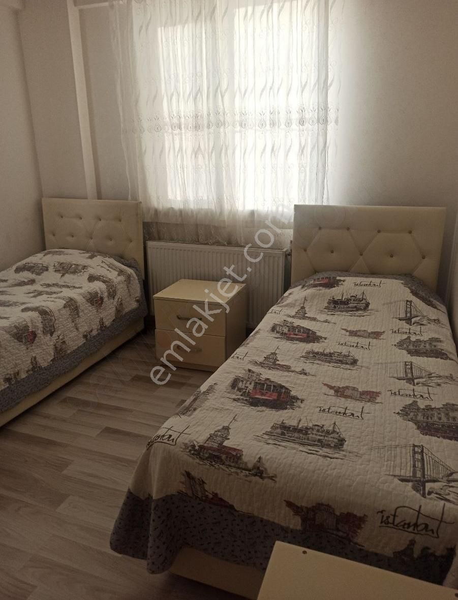 Kilis Merkez Ekrem Çetin Kiralık Residence ÇÖZÜM GAYRİMENKUL 2+1ESYALI. 6500