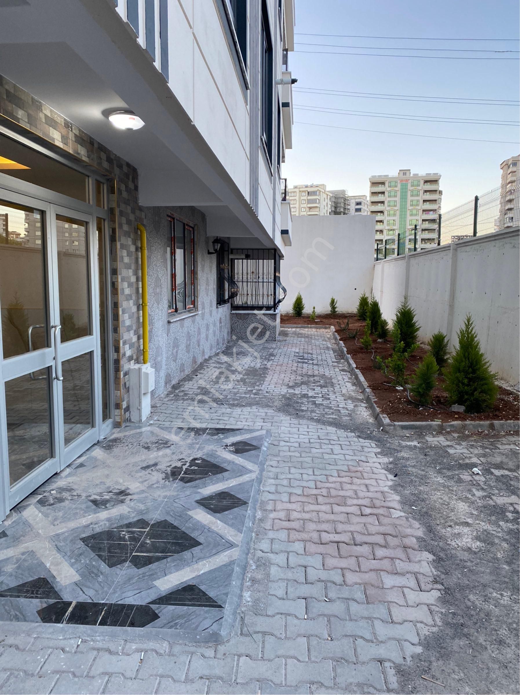 __öncel Gyo__ Karaköprüde Satılık Daire 4+1 En Üst Ka - Görsel 2