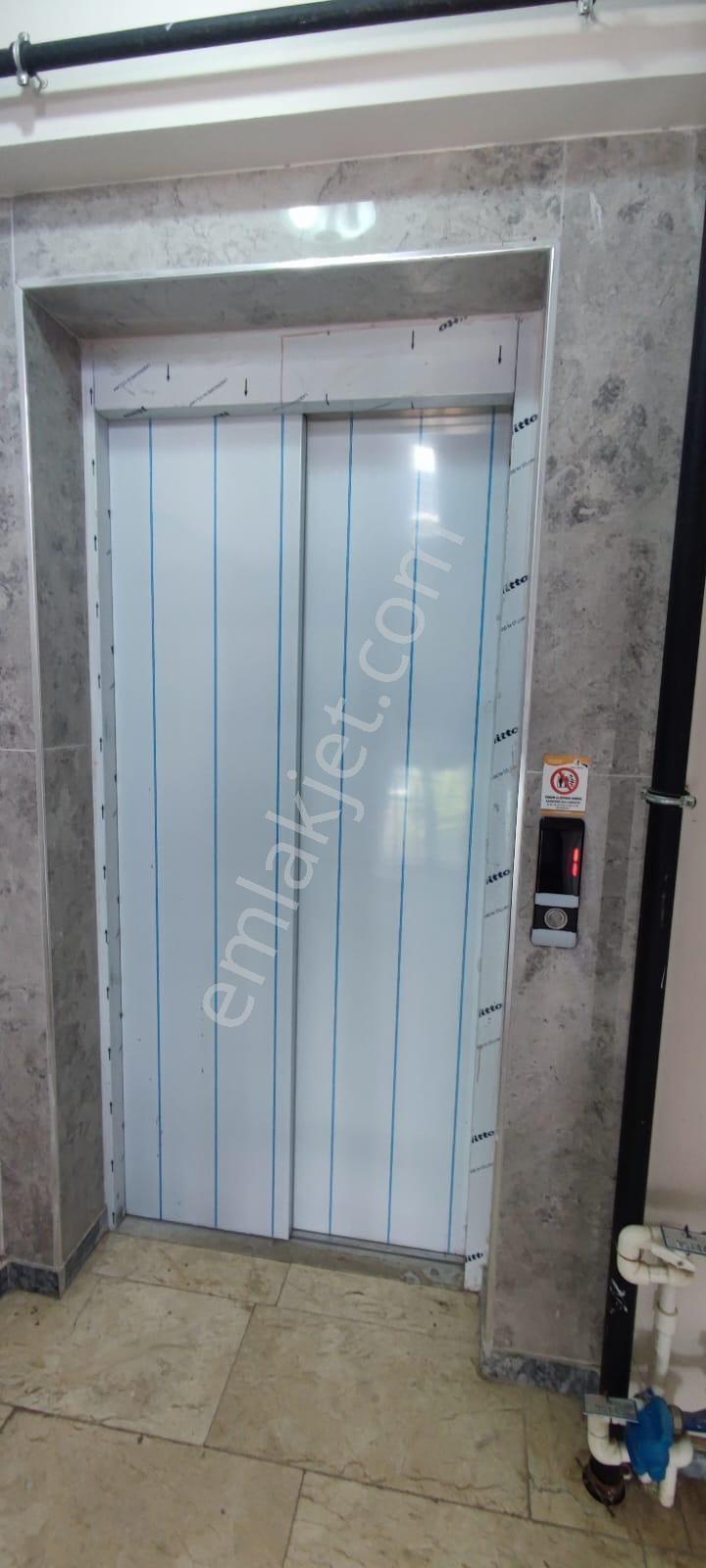 Özsoy Emlak Edirne'den Erasta Arkası 1+1 Eşyalı Kiralık Daire - Görsel 31