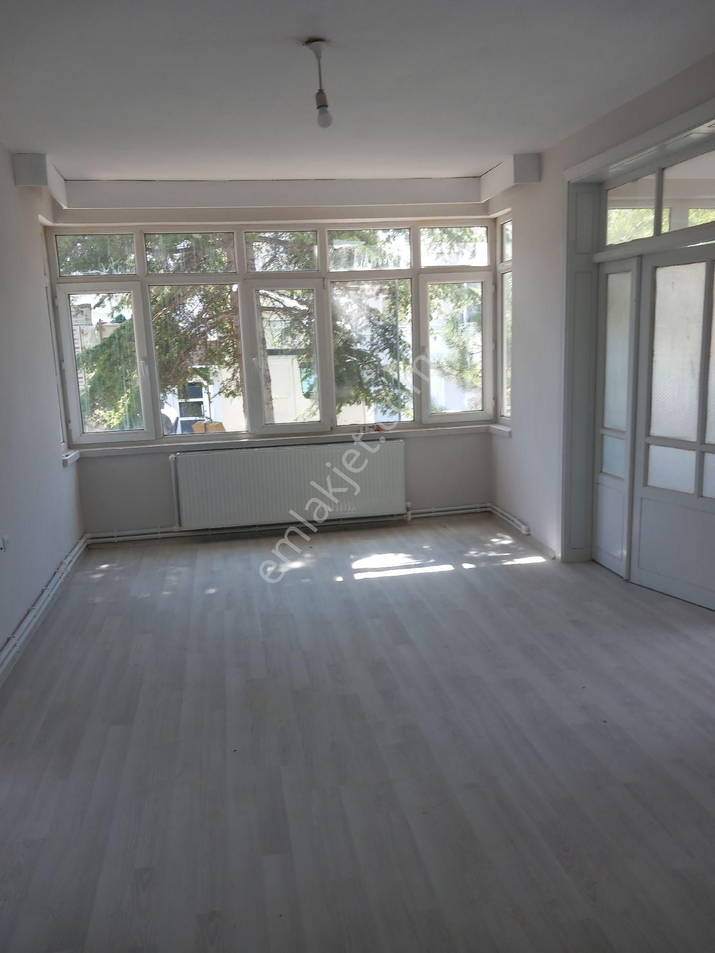 Çetin Emlaktan 2 Katlı Müstakil Bahçeli Ev - Görsel 12