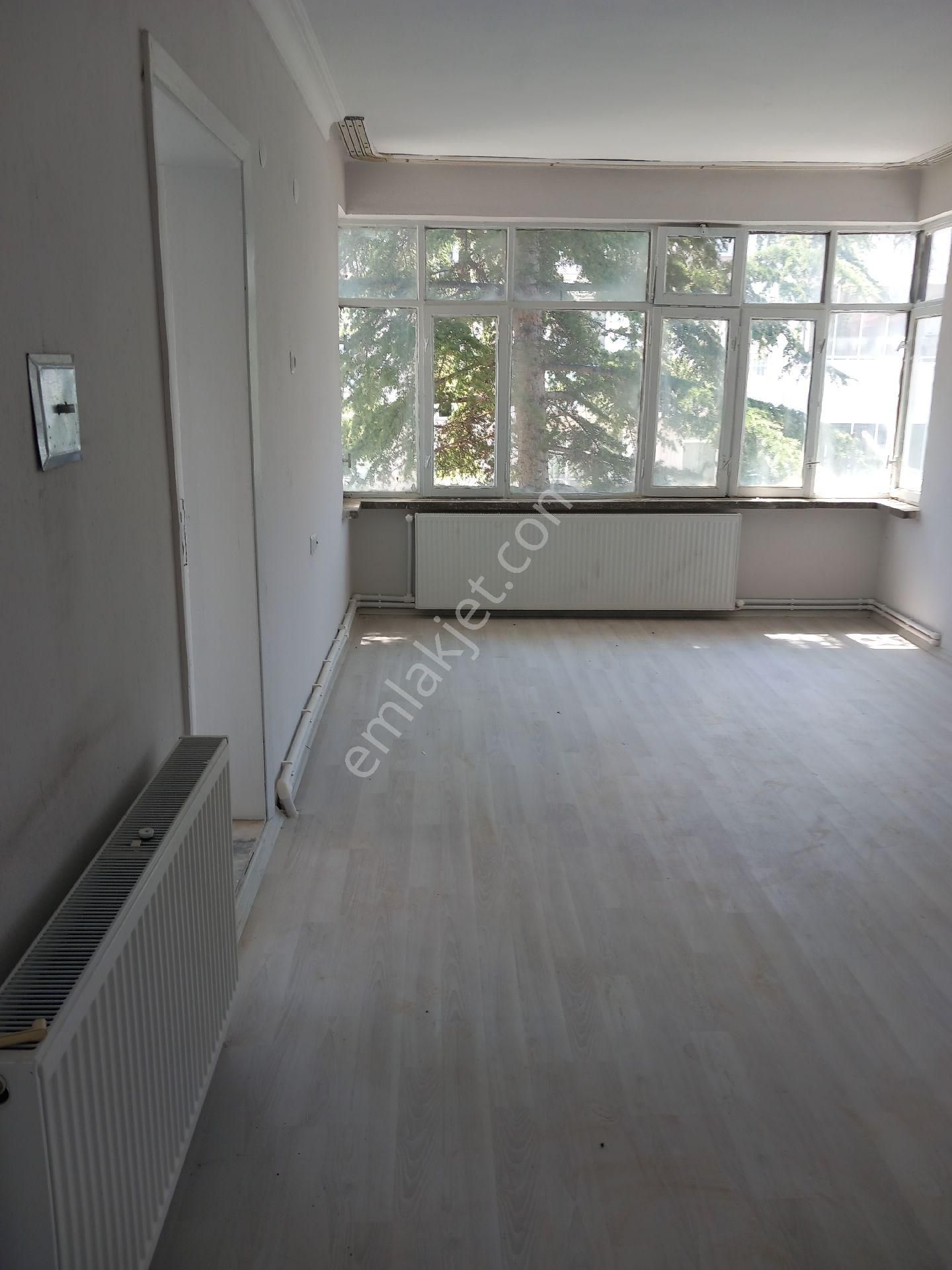 Çetin Emlaktan 2 Katlı Müstakil Bahçeli Ev - Görsel 16