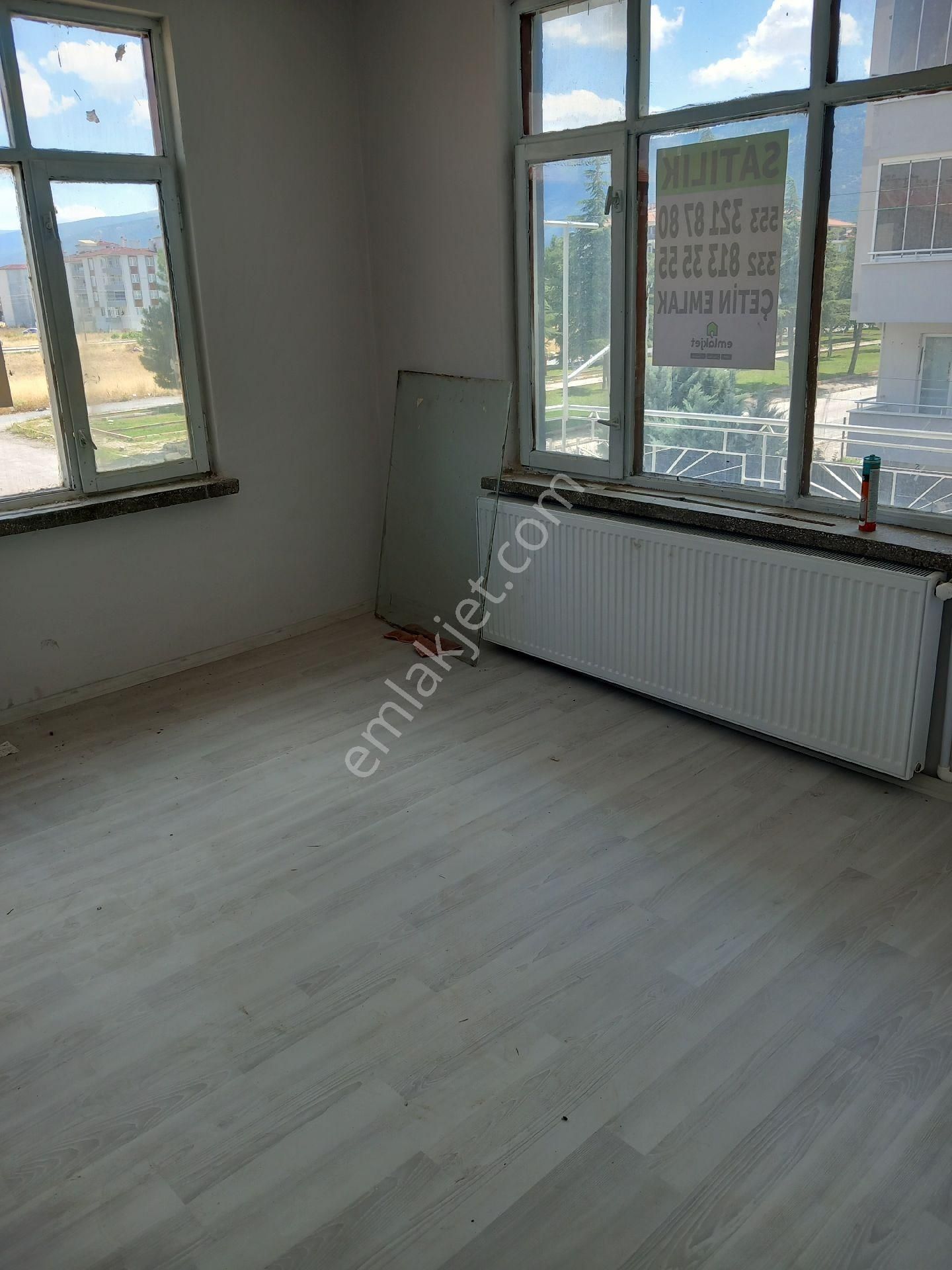 Çetin Emlaktan 2 Katlı Müstakil Bahçeli Ev - Görsel 14