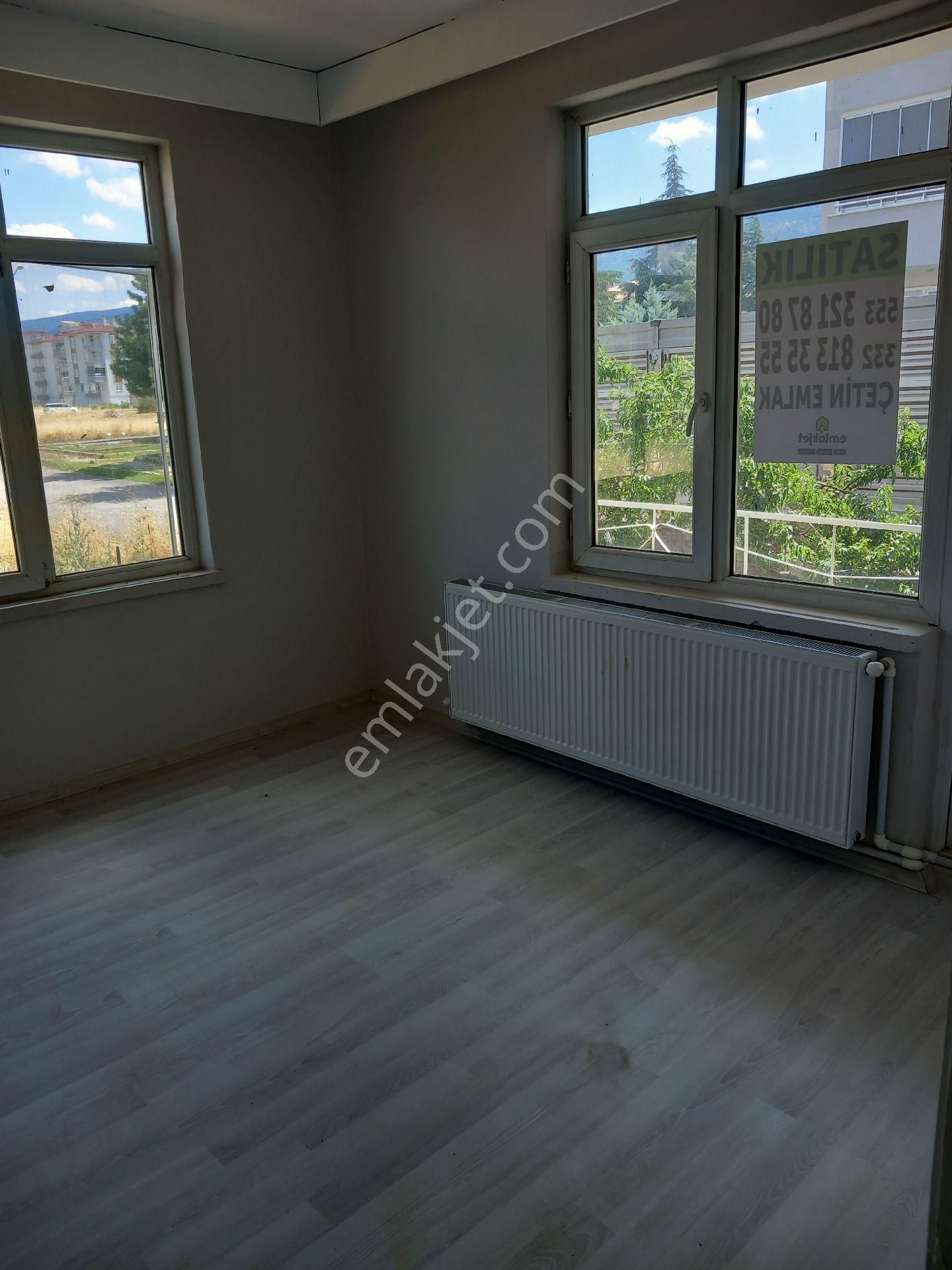 Çetin Emlaktan 2 Katlı Müstakil Bahçeli Ev - Görsel 11