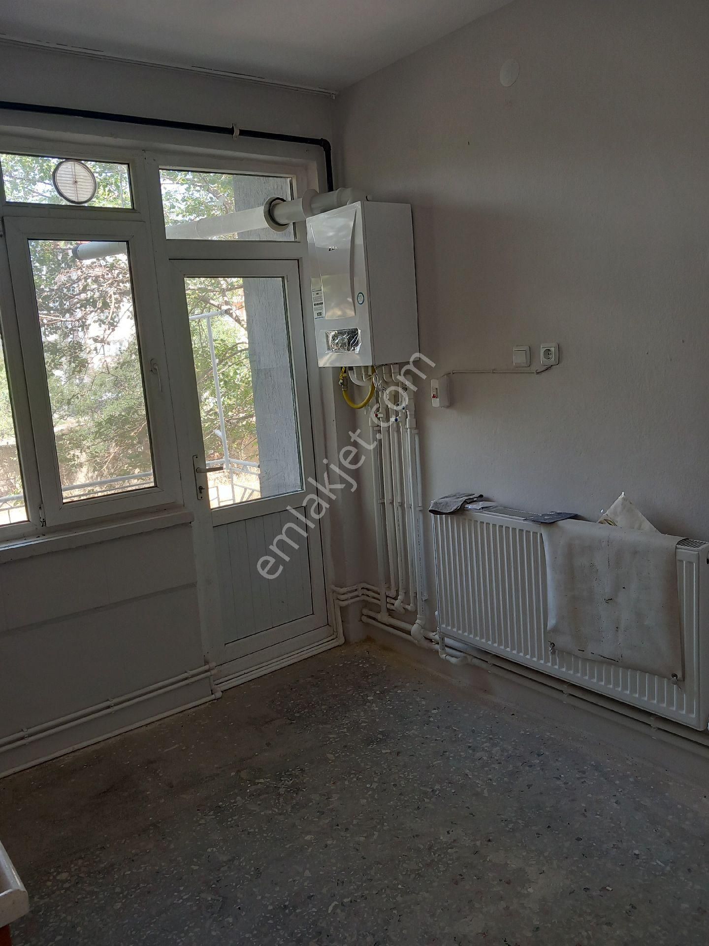 Çetin Emlaktan 2 Katlı Müstakil Bahçeli Ev - Görsel 8