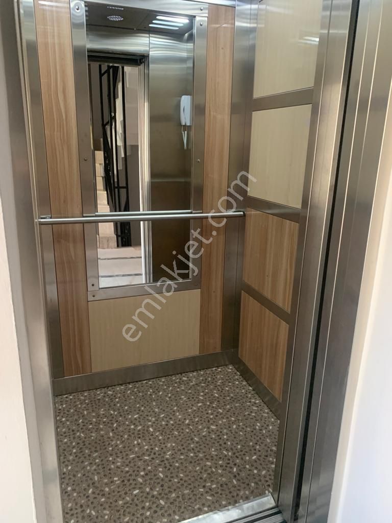 Menemen İstiklal Mahallesinde Tadilatlı 3+1 130 M2 Satılık Daire - Görsel 27