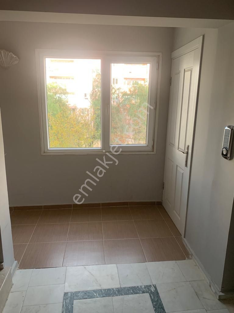 Menemen İstiklal Mahallesinde Tadilatlı 3+1 130 M2 Satılık Daire - Görsel 28