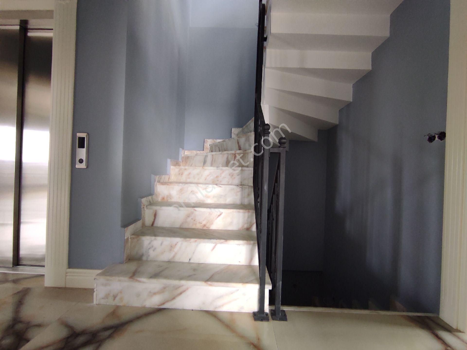 Kadıköy Sakurapark Komşusu 2.5 Katlı Lüks Villa - Görsel 9