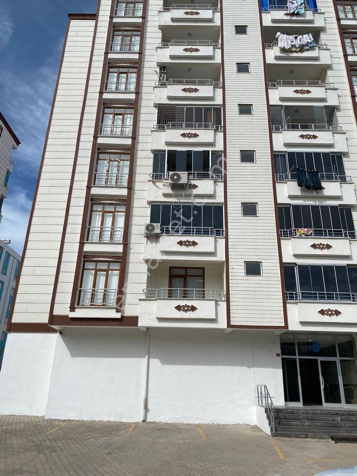 Ergani Adnan Menderes Satılık Daire ÖMER 7 SİTESİNDE SATILIK DAİRE 