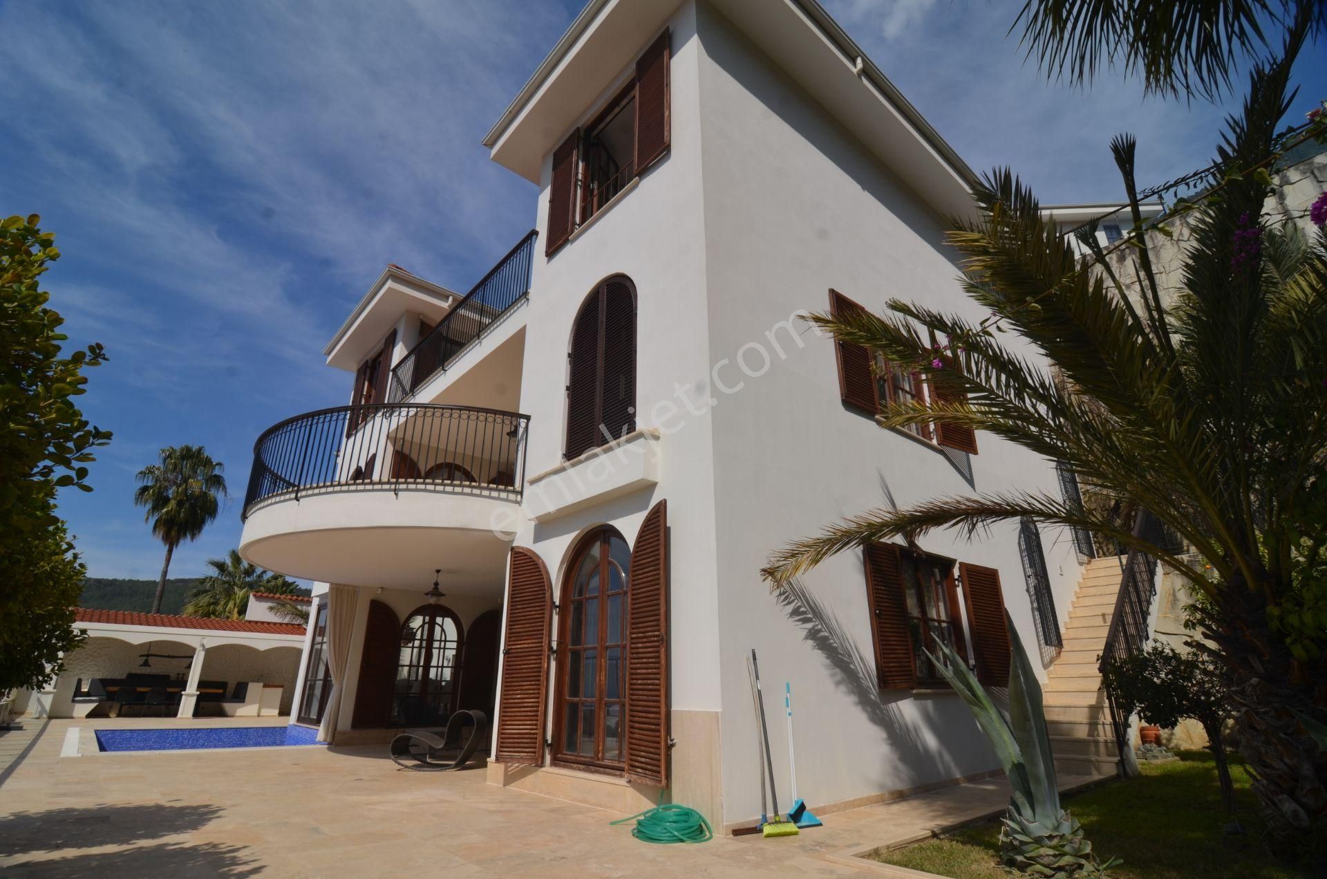 Alanya Tepe Mah Oasis Sky Club' Ta Satılık Özel Yüzme Havuzlu Villa - Görsel 15