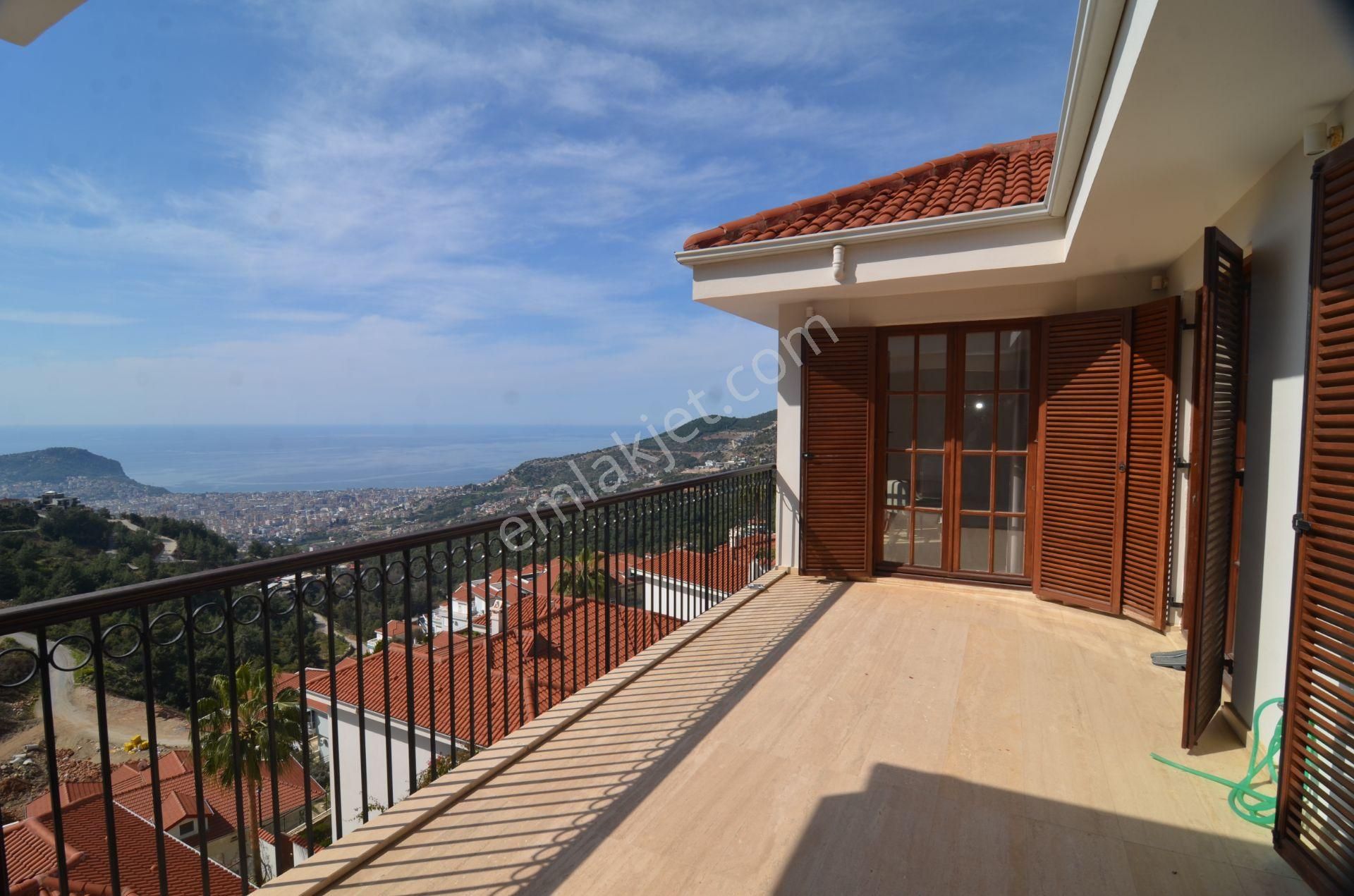 Alanya Tepe Mah Oasis Sky Club' Ta Satılık Özel Yüzme Havuzlu Villa - Görsel 6