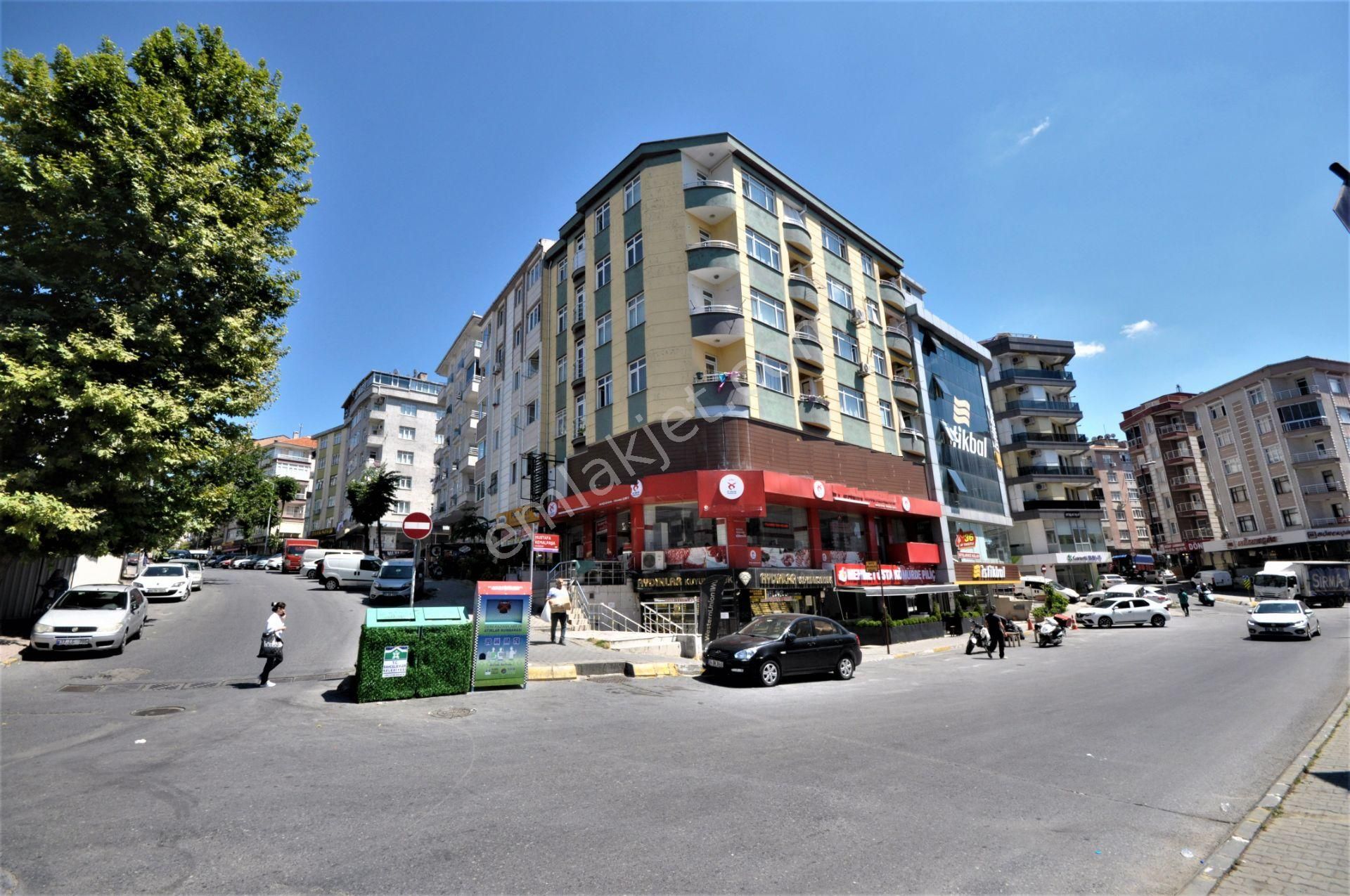 Bahçelievler Soğanlı Satılık Daire Next House'dan Soğanlı Meydanda, Ara Kat, 3+1, Fırsat.