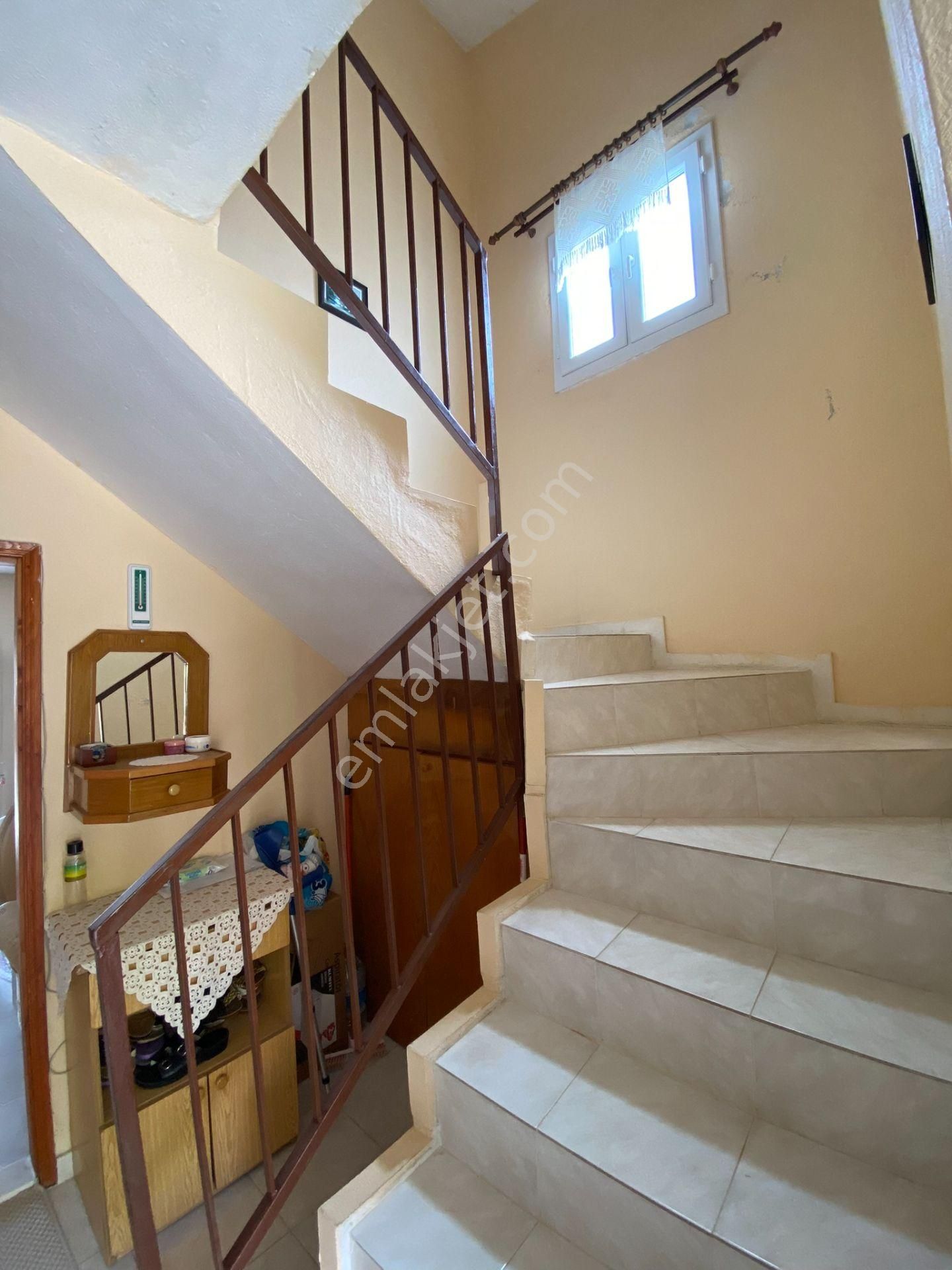 Gözne-ayvagediği Manzaralı Satılık Eşyalı Triplex Villa - Görsel 15