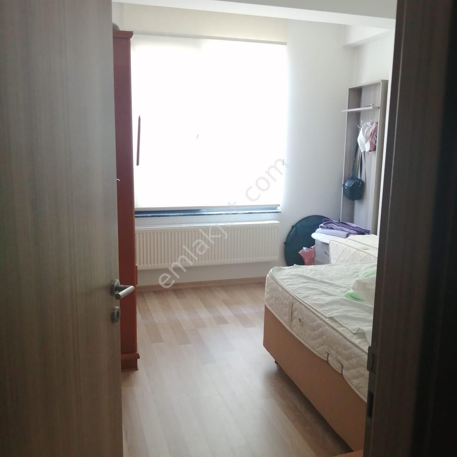 Bayan Öğretmene Güvenli Ve Nezih Sitede Sıfır Eşyalı Yeni Daire - Görsel 9
