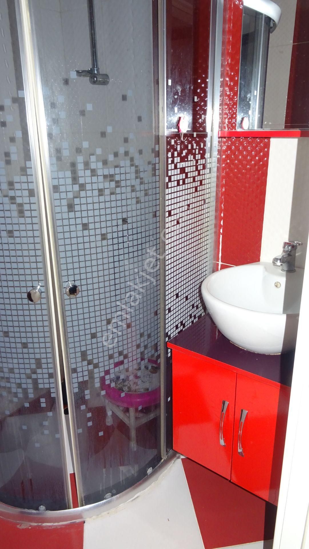 Abdinpaşa ,kısıklı Sk.ta, Ful Yapılı ,y.giriş ,balkonlu ,yalıtımlı - Görsel 11