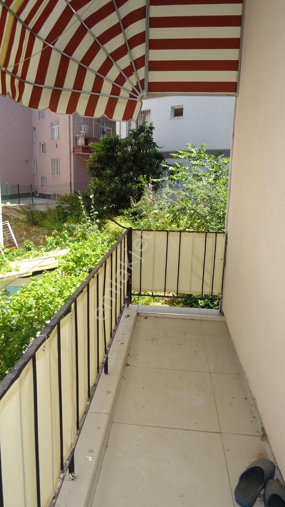 Abdinpaşa ,kısıklı Sk.ta, Ful Yapılı ,y.giriş ,balkonlu ,yalıtımlı - Görsel 6
