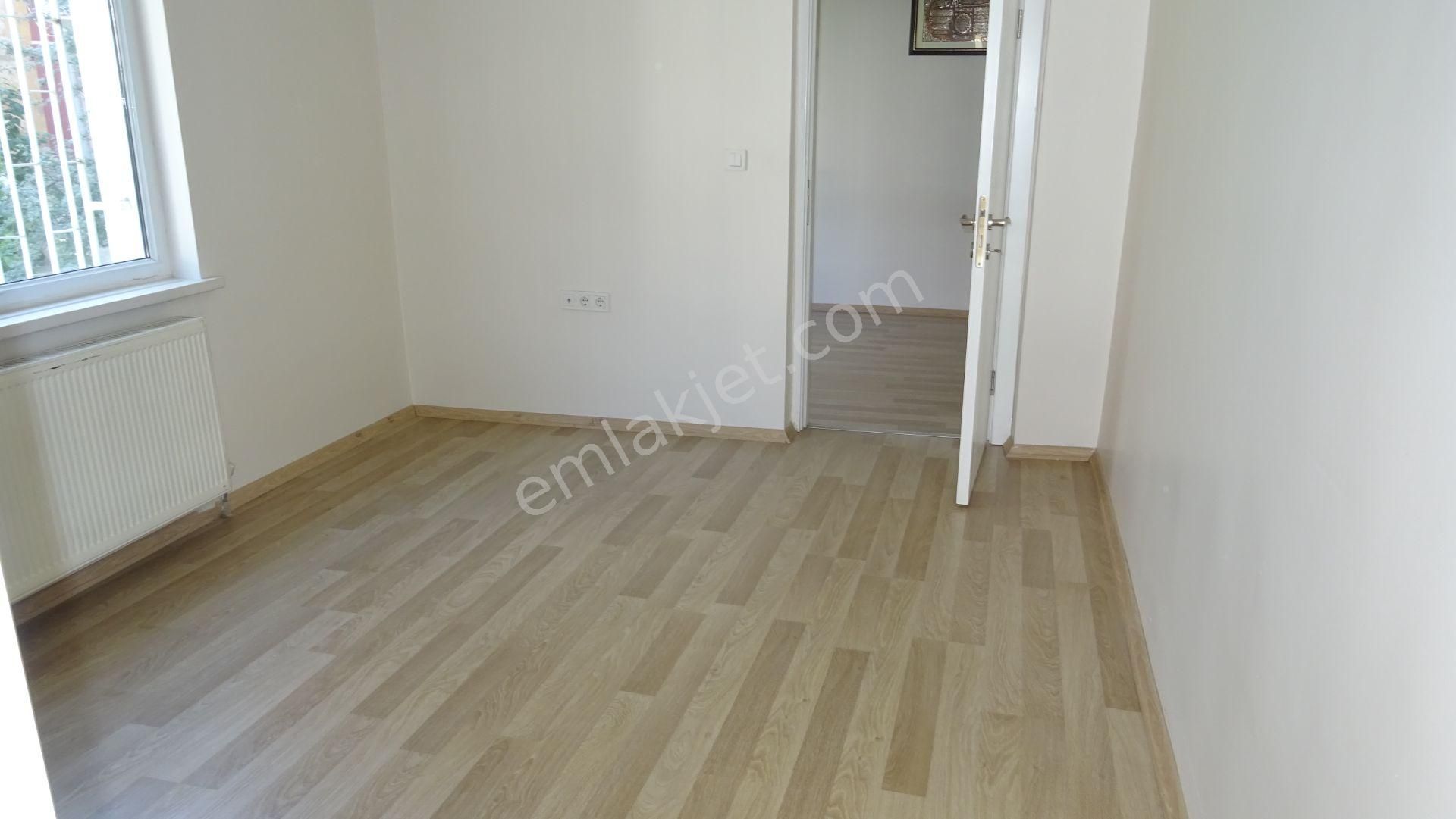 Abdinpaşa ,kısıklı Sk.ta, Ful Yapılı ,y.giriş ,balkonlu ,yalıtımlı - Görsel 2