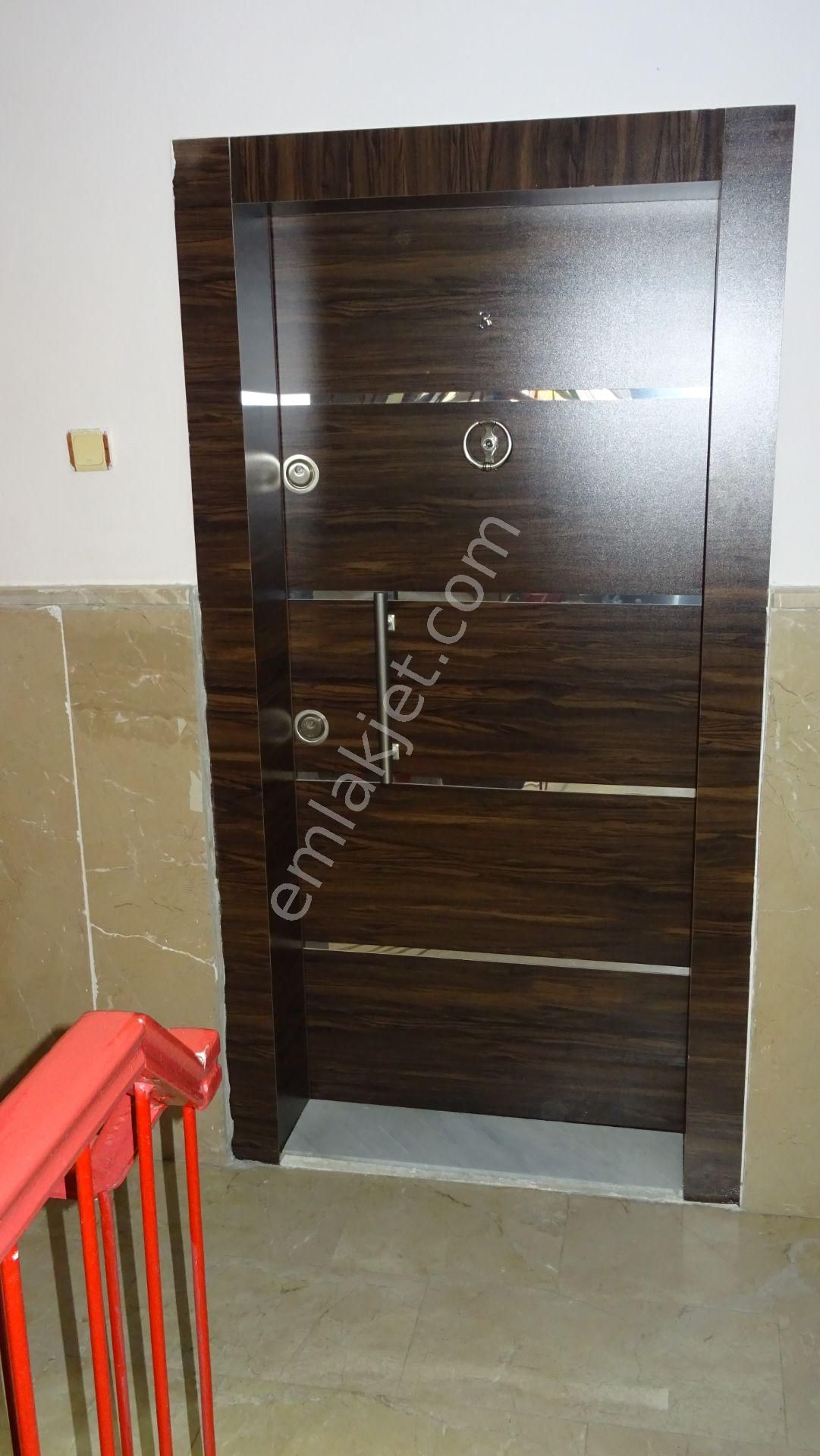 Abdinpaşa ,kısıklı Sk.ta, Ful Yapılı ,y.giriş ,balkonlu ,yalıtımlı - Görsel 13