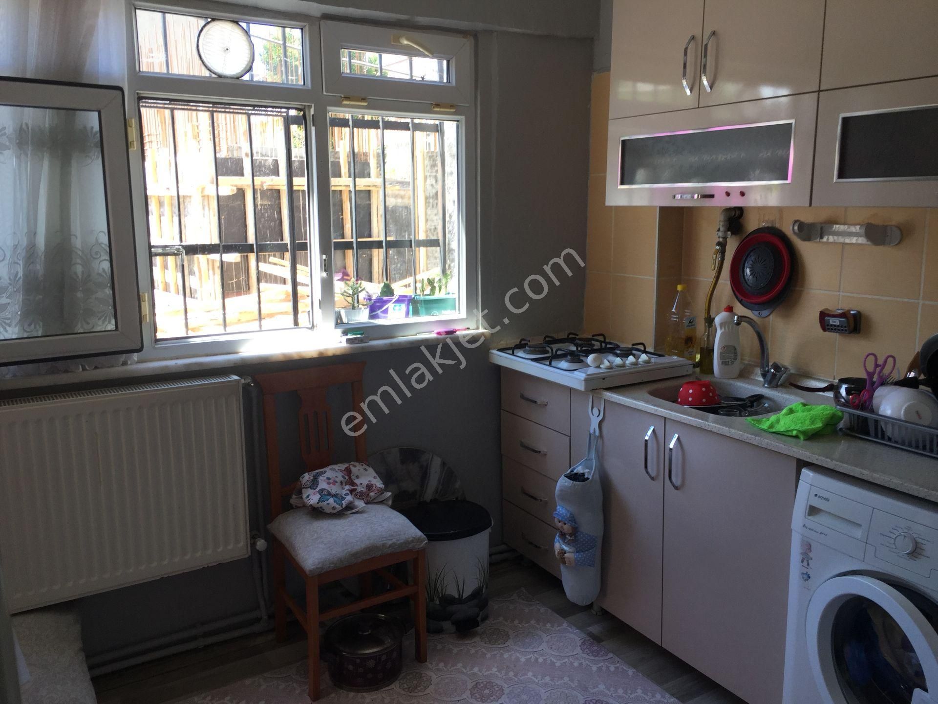 Sümbülefendi-hacı Piri Sk.-perşembe Pazarında -bahçeli 2 Ad. Daire - Görsel 19