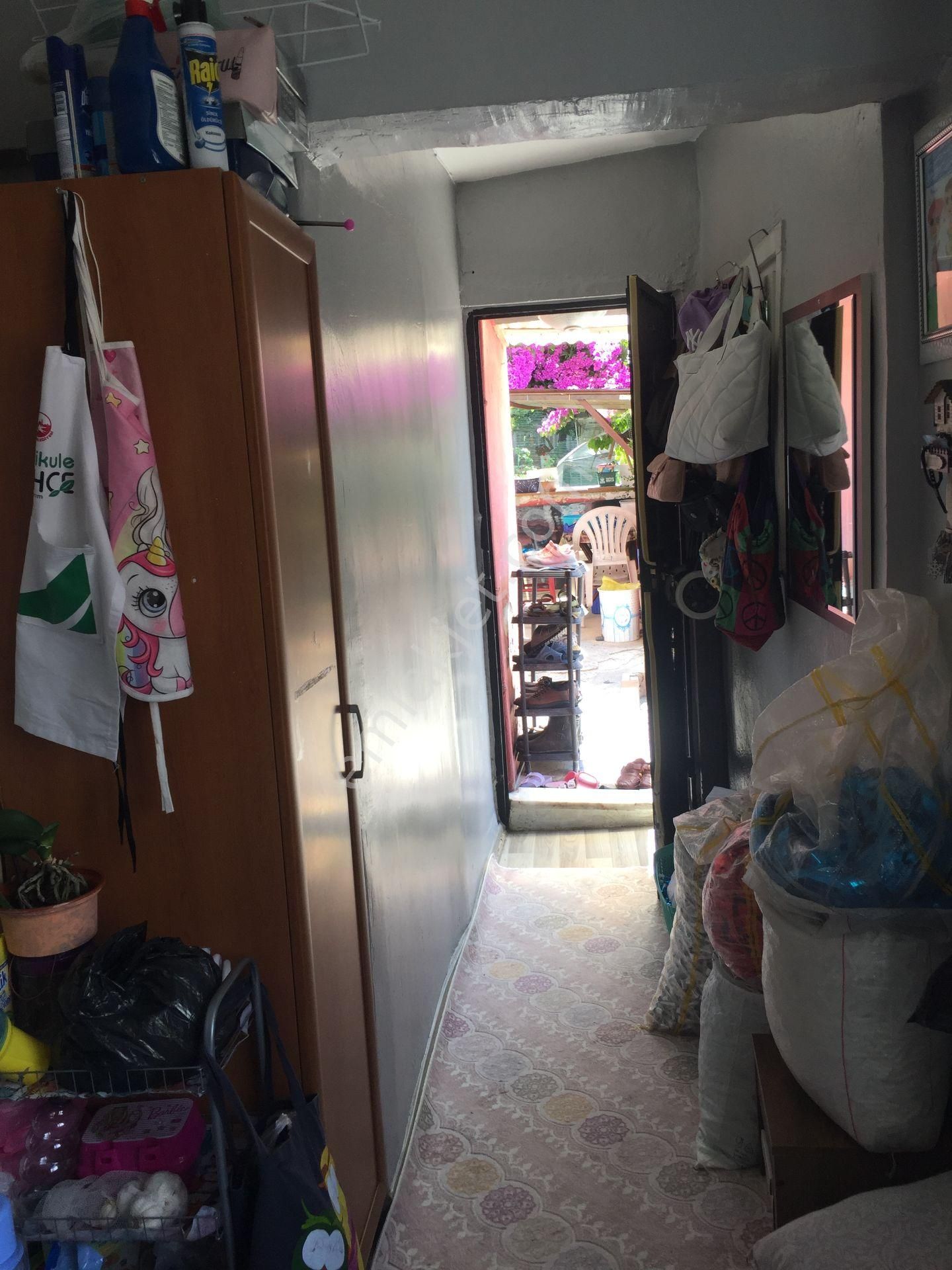 Sümbülefendi-hacı Piri Sk.-perşembe Pazarında -bahçeli 2 Ad. Daire - Görsel 18