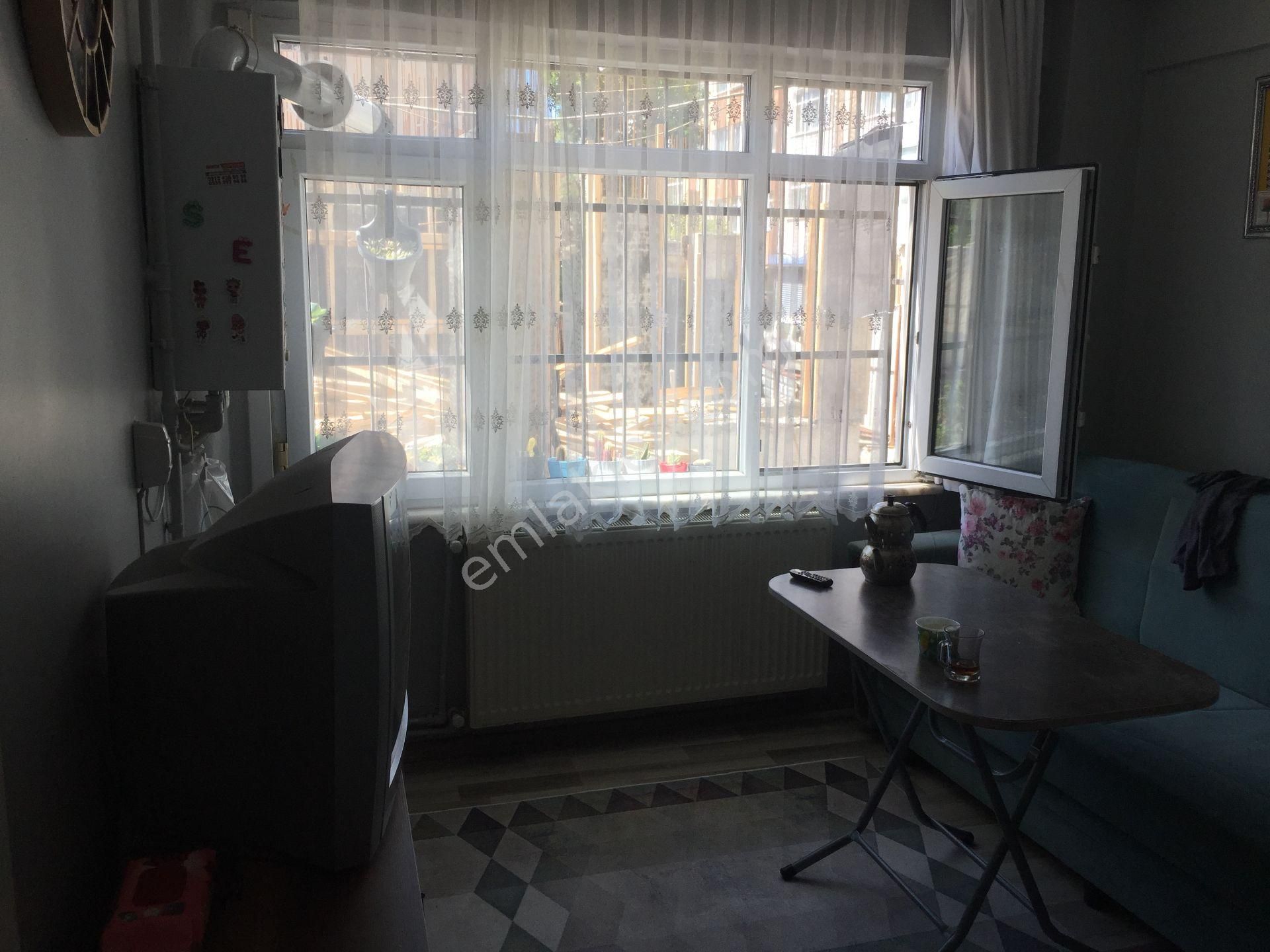 Sümbülefendi-hacı Piri Sk.-perşembe Pazarında -bahçeli 2 Ad. Daire - Görsel 25