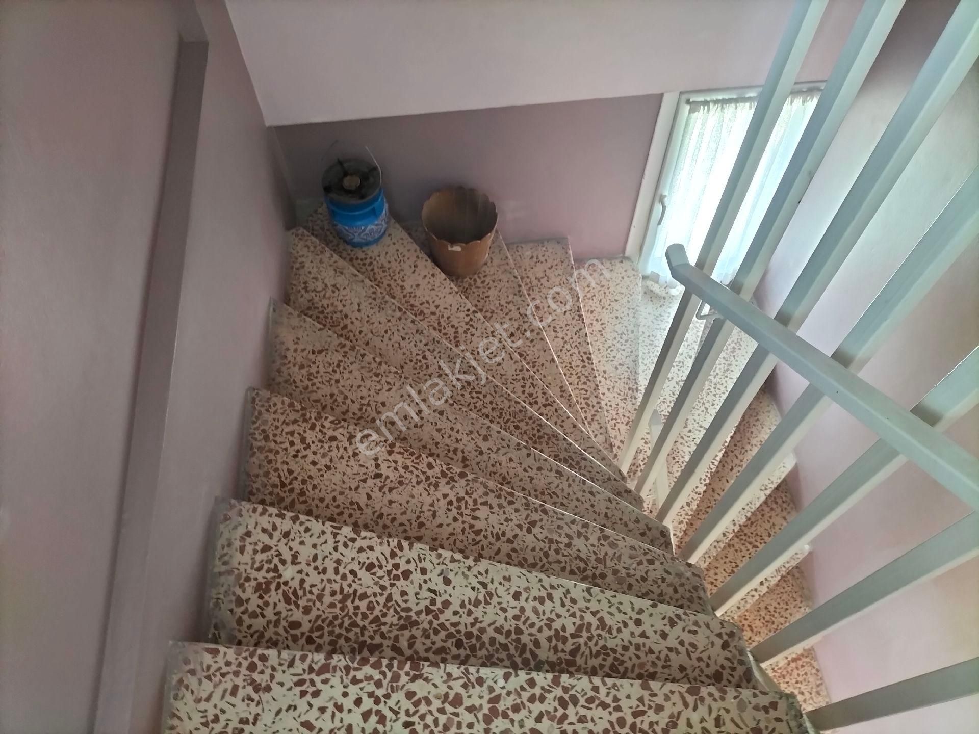 Aydın Kuşadası Türkmen Mahallesinde 5+1 Bahçeli Villa - Görsel 22