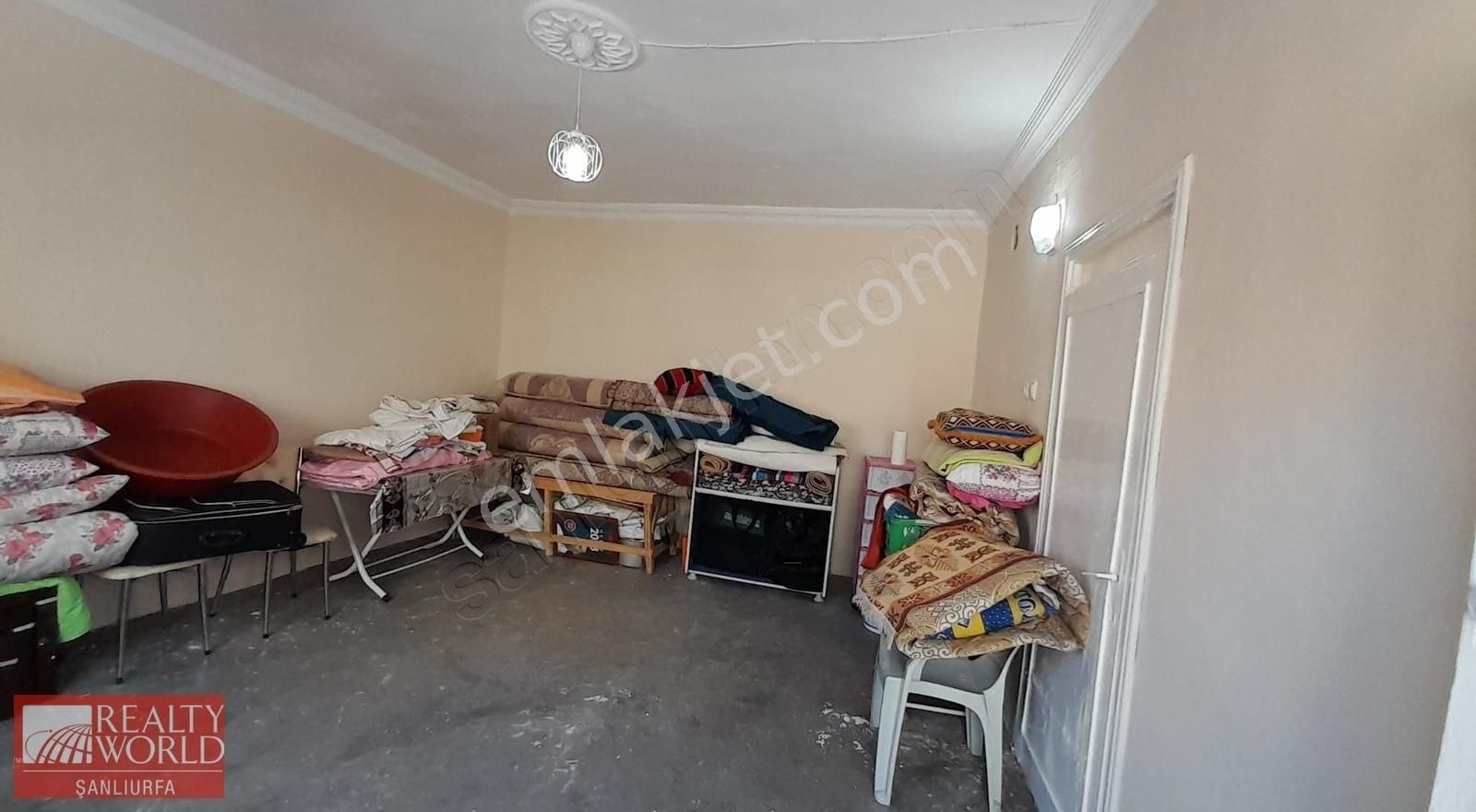 Emlakçıdan Şanlıurfa Haliliye Paşabağı Mahallesi 8+ Oda Satılık Daire 1