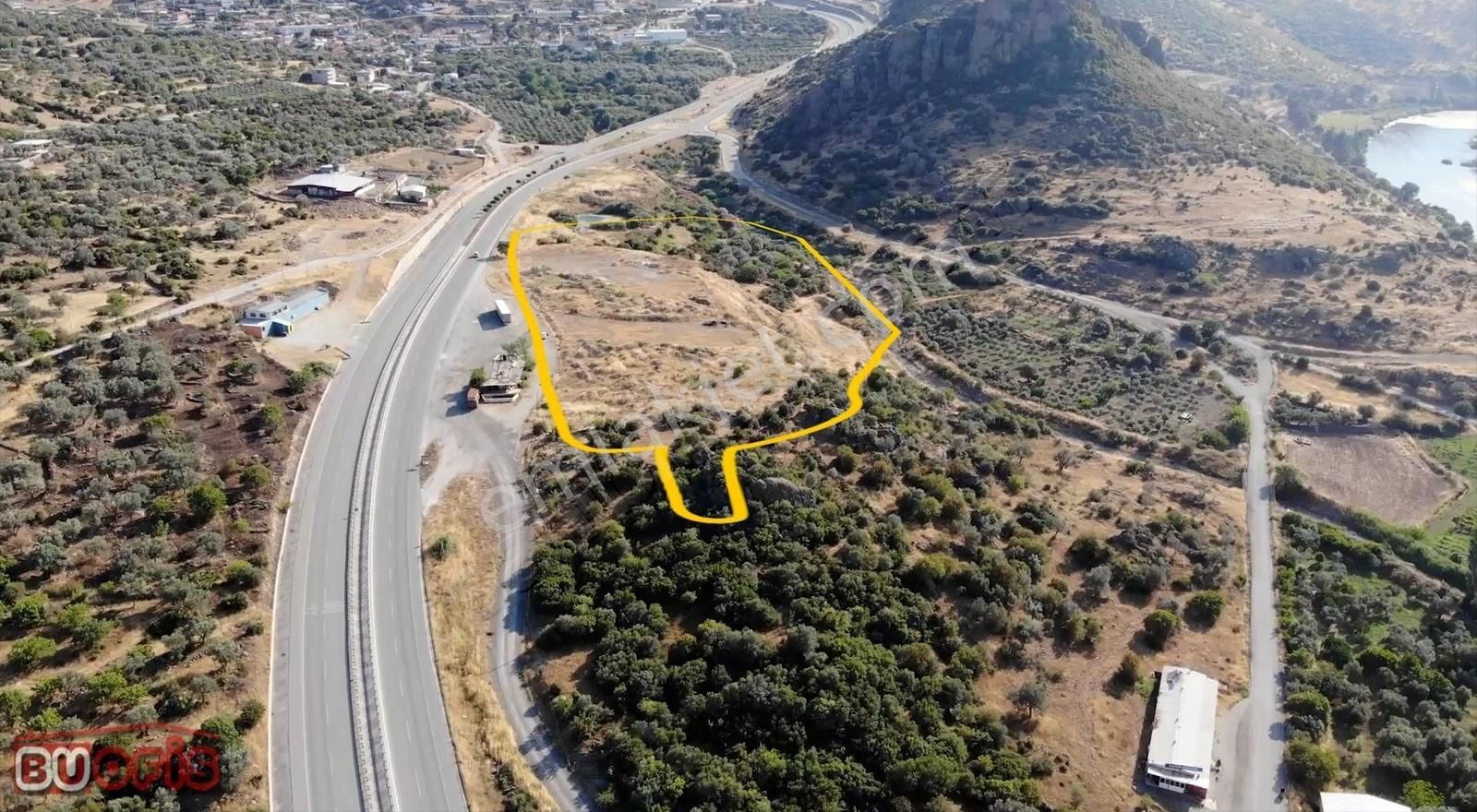 Ayvacık'ta Manisa Asfaltına Cepheli Satılık Depo İmarlı Arsa - Görsel 11
