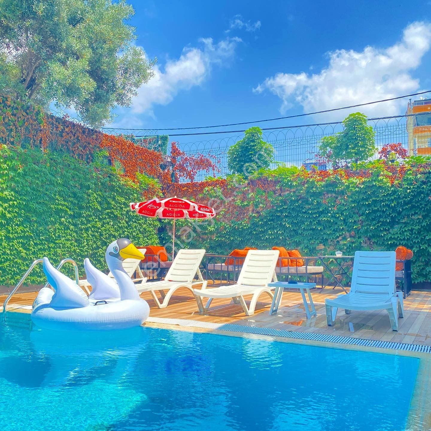 Emlakçıdan İstanbul Pendik Kaynarca Mahallesi 1+1 Günlük Kiralık Daire