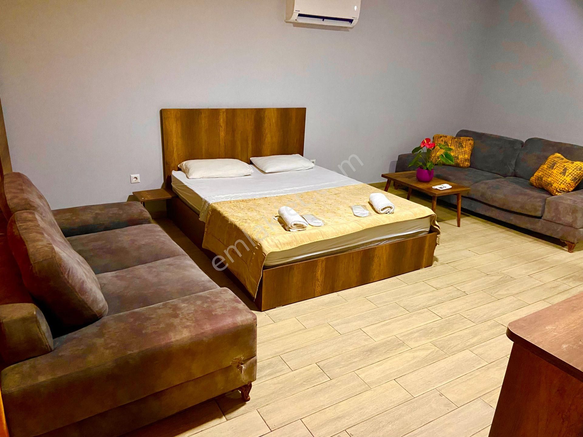 Emlakçıdan İstanbul Gaziosmanpaşa Merkez Mahallesi 1+1 Günlük Kiralık