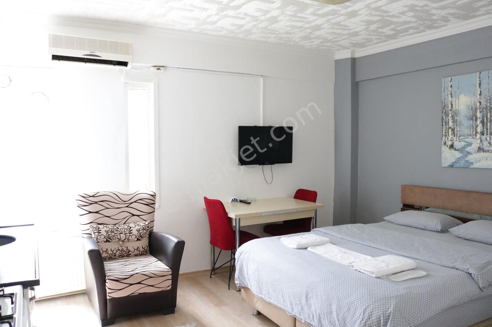 Emlakçıdan İstanbul Zeytinburnu Sümer Mahallesi Stüdyo Günlük Kiralık