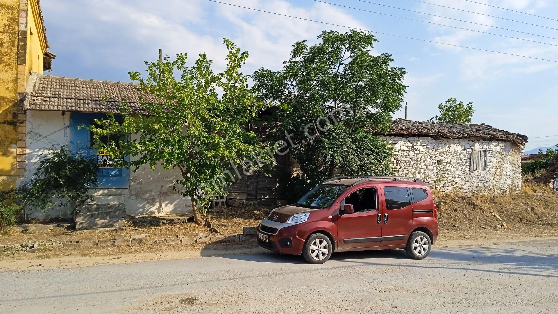 Satılık Doğayla İç İçe Taş Ev - Görsel 3