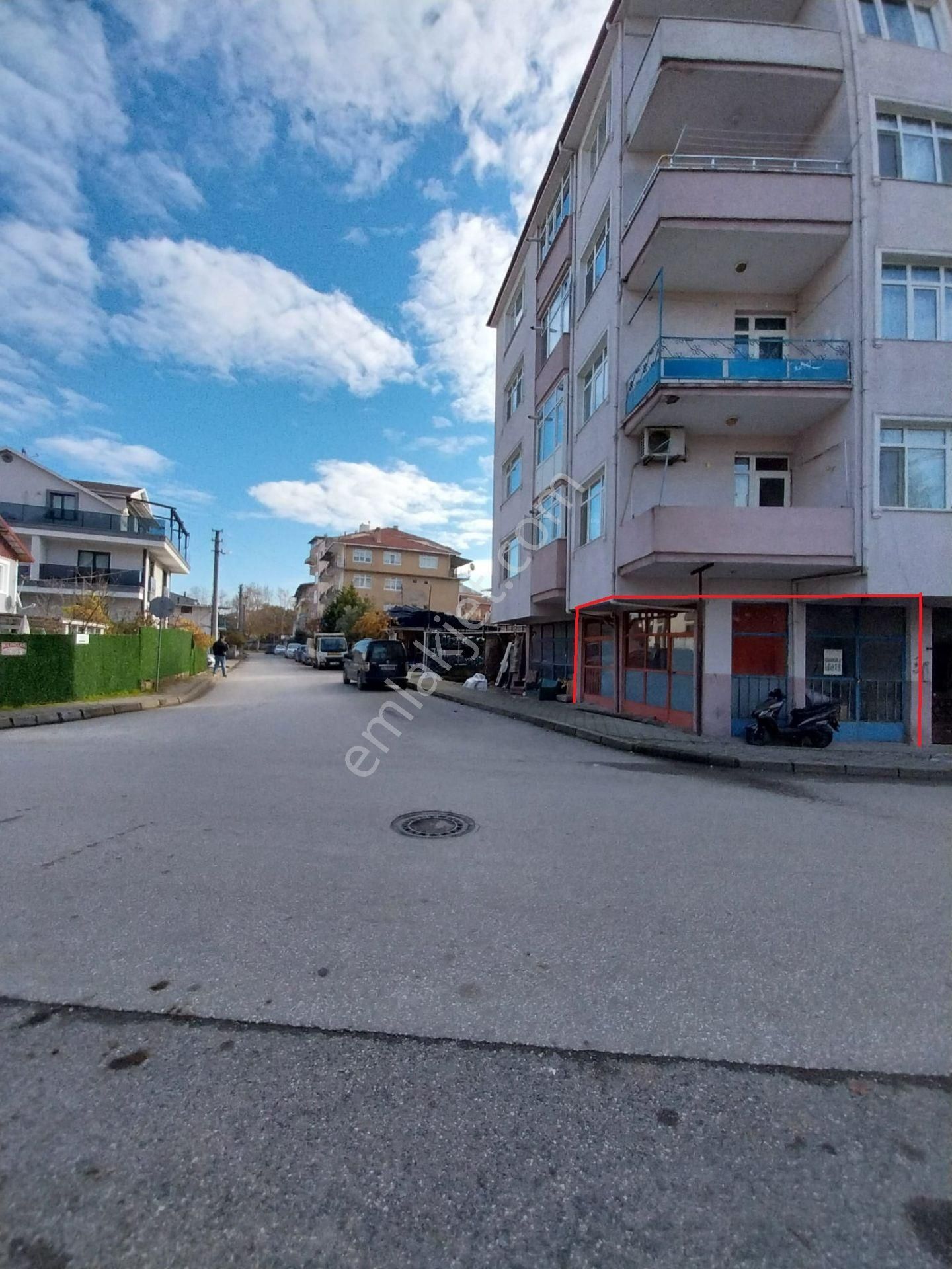 Kocaeli Gölcük Kavaklı Mahallesi Satılık 35 M² Dükkan - Görsel 23