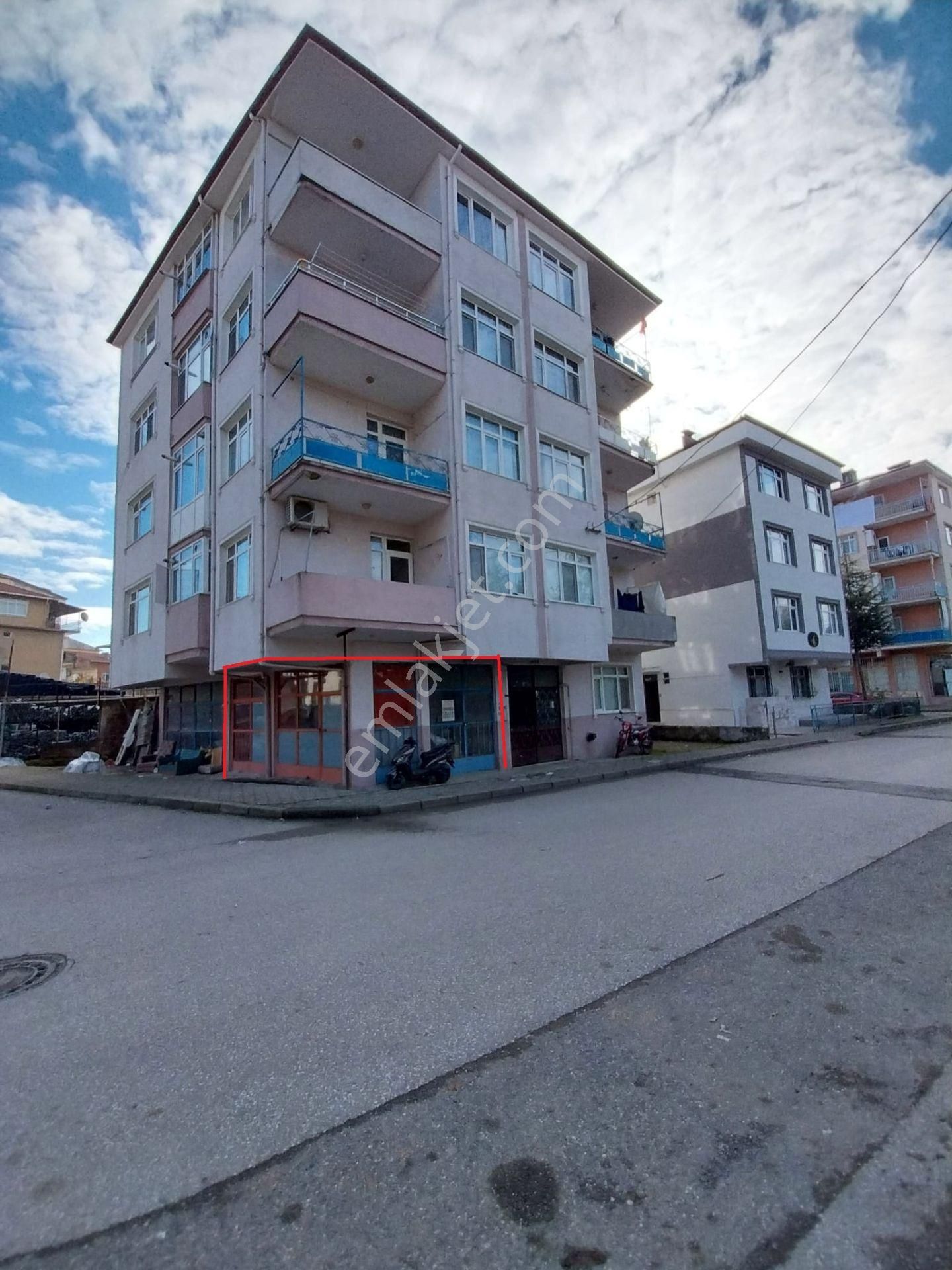 Kocaeli Gölcük Kavaklı Mahallesi Satılık 35 M² Dükkan - Görsel 21