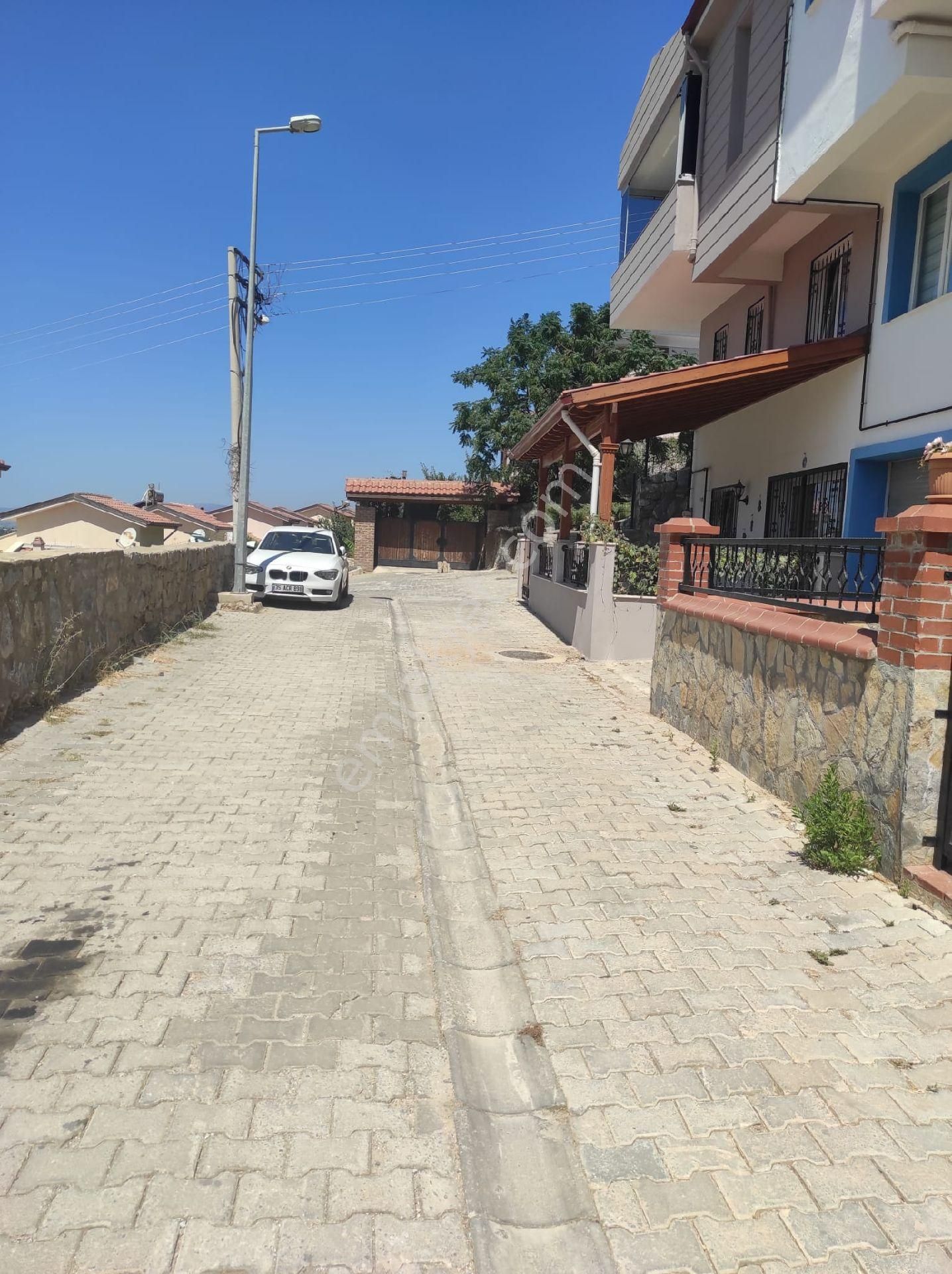 İzmir Selçuk Villalar Bölgesinde Şehir Doğa Deniz Manzaralı Triplex Villa - Görsel 8